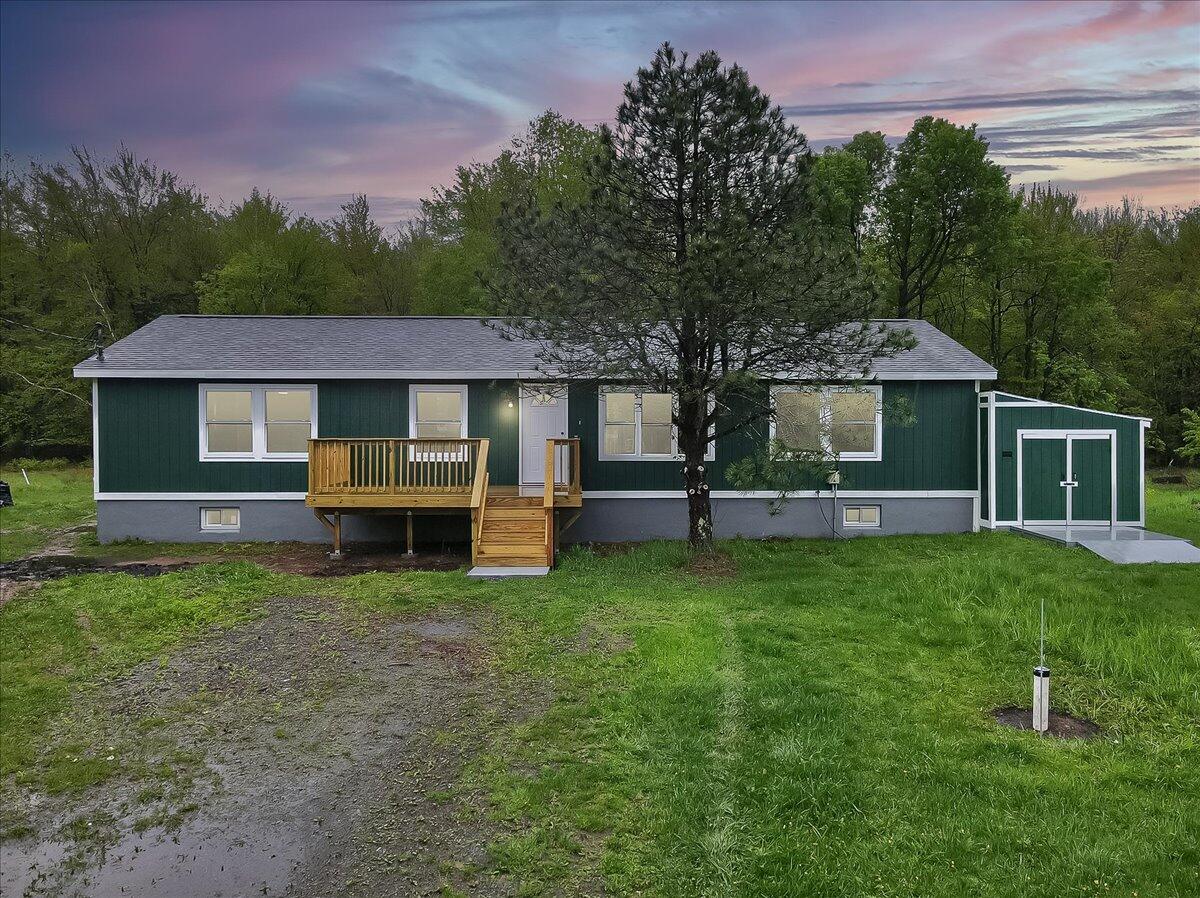 7 Eagle Court, Lake Ariel, Pennsylvania image 2