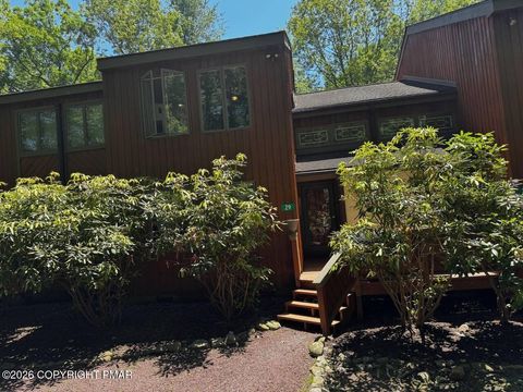 29 Falcon Run Lake Harmony PA 18624