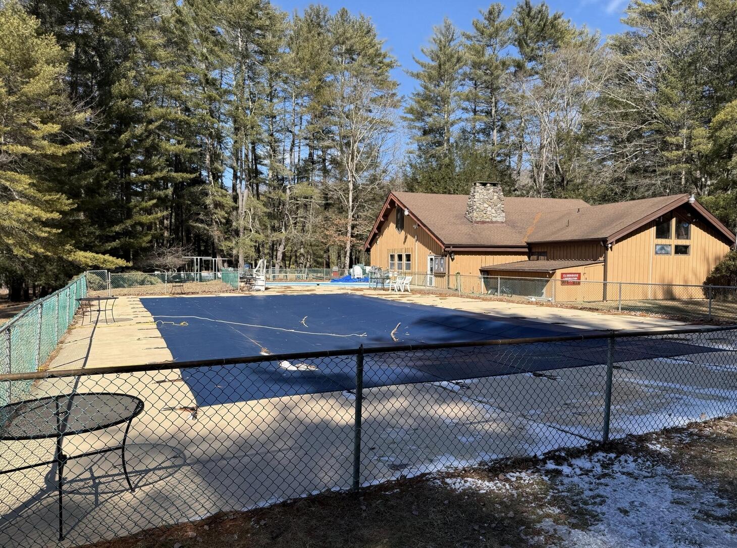 Woodledge Village Meadow Court, Hawley, Pennsylvania image 6
