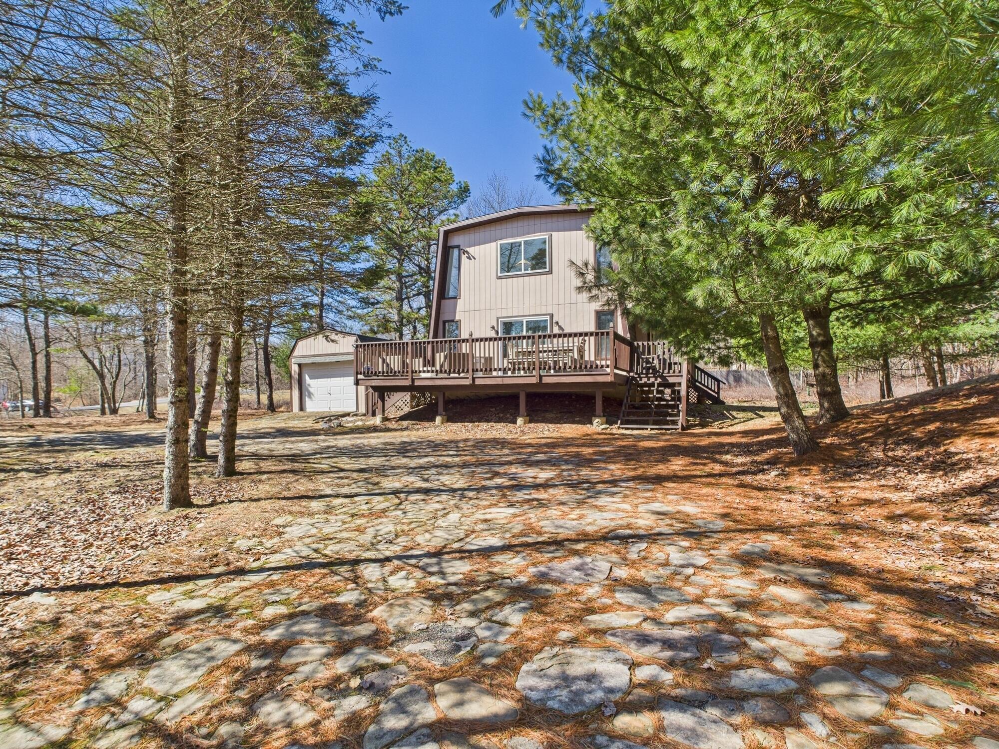 215 Granite Road, Long Pond, Pennsylvania image 5