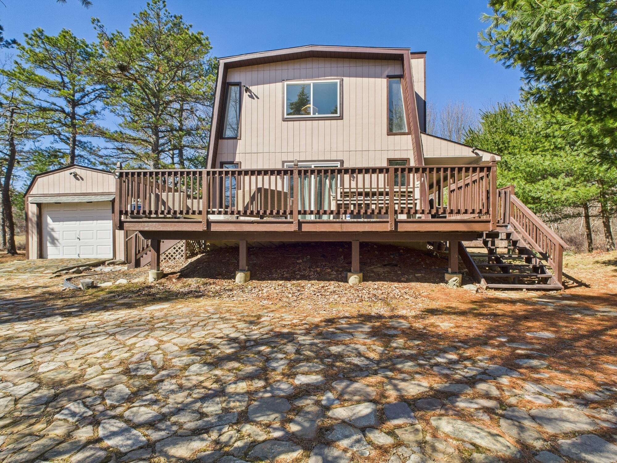 215 Granite Road, Long Pond, Pennsylvania image 2