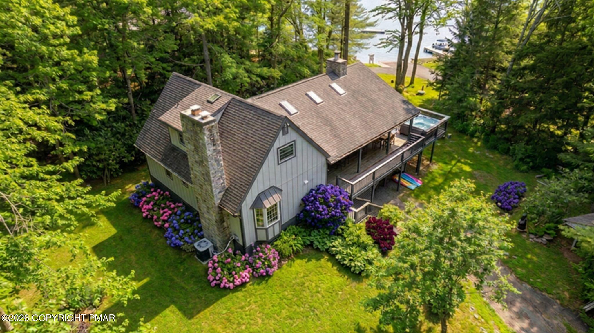 119 N Lake Drive