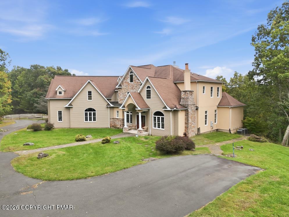 136 Artist Trail Lane
