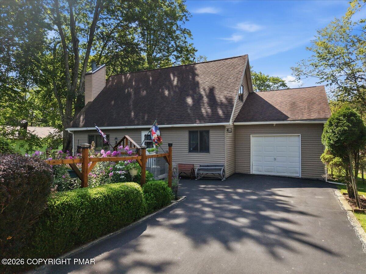 7110 Robinwood Drive