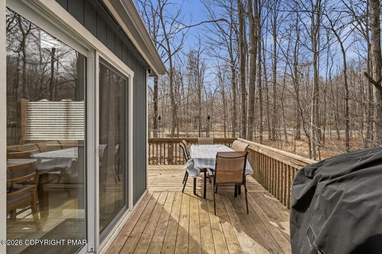 16 Lyman Lane