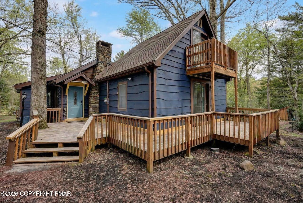 8 Buttonwood Road