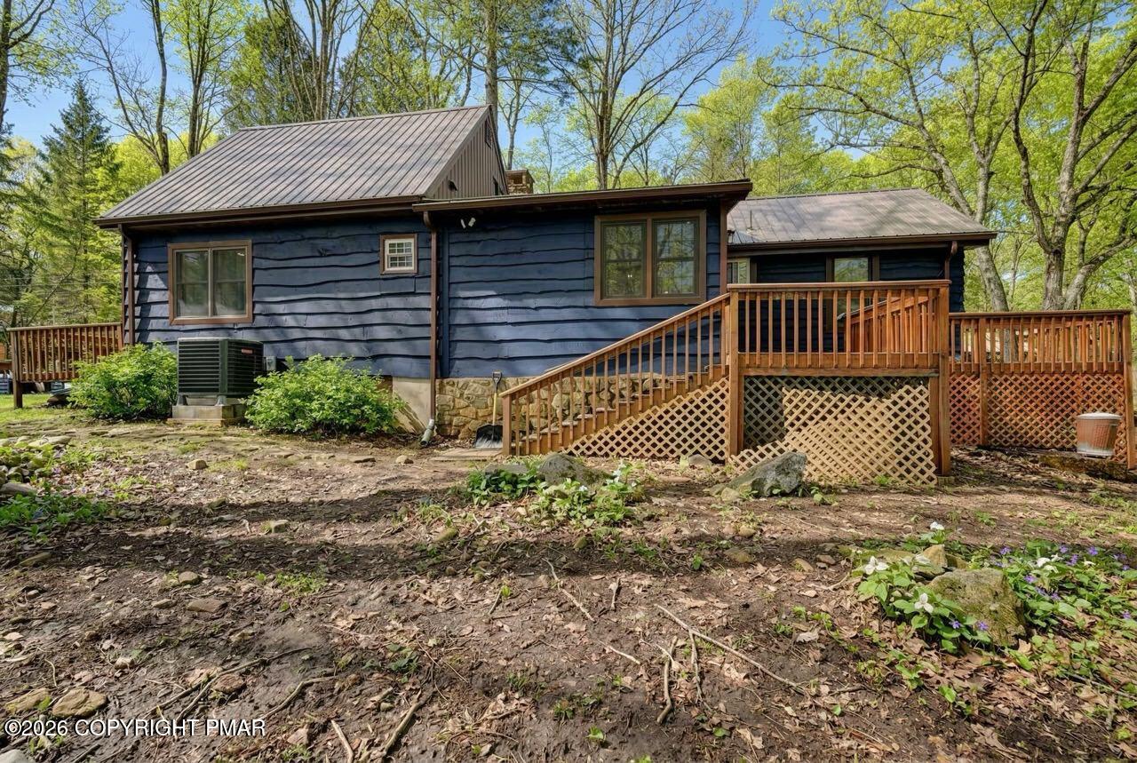 8 Buttonwood Road