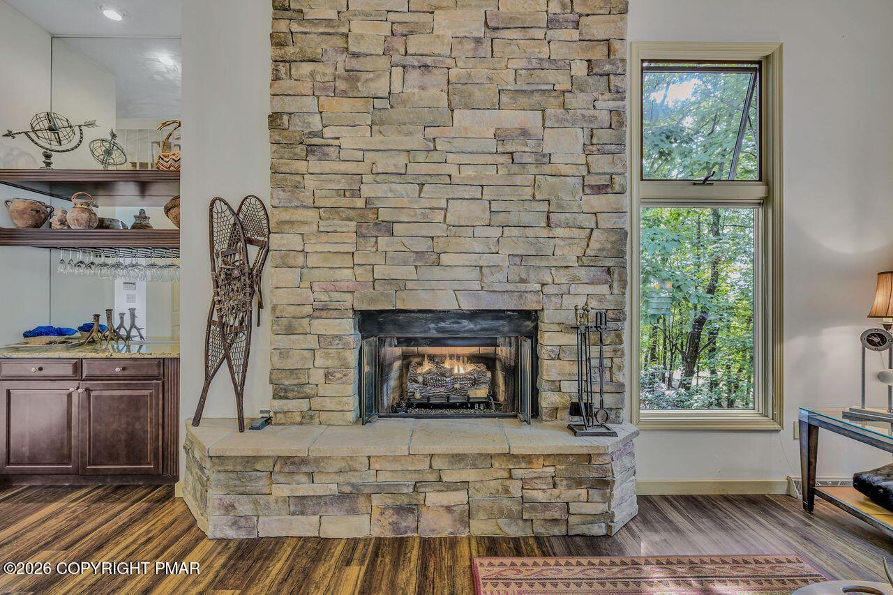 106 Laurelwoods Drive