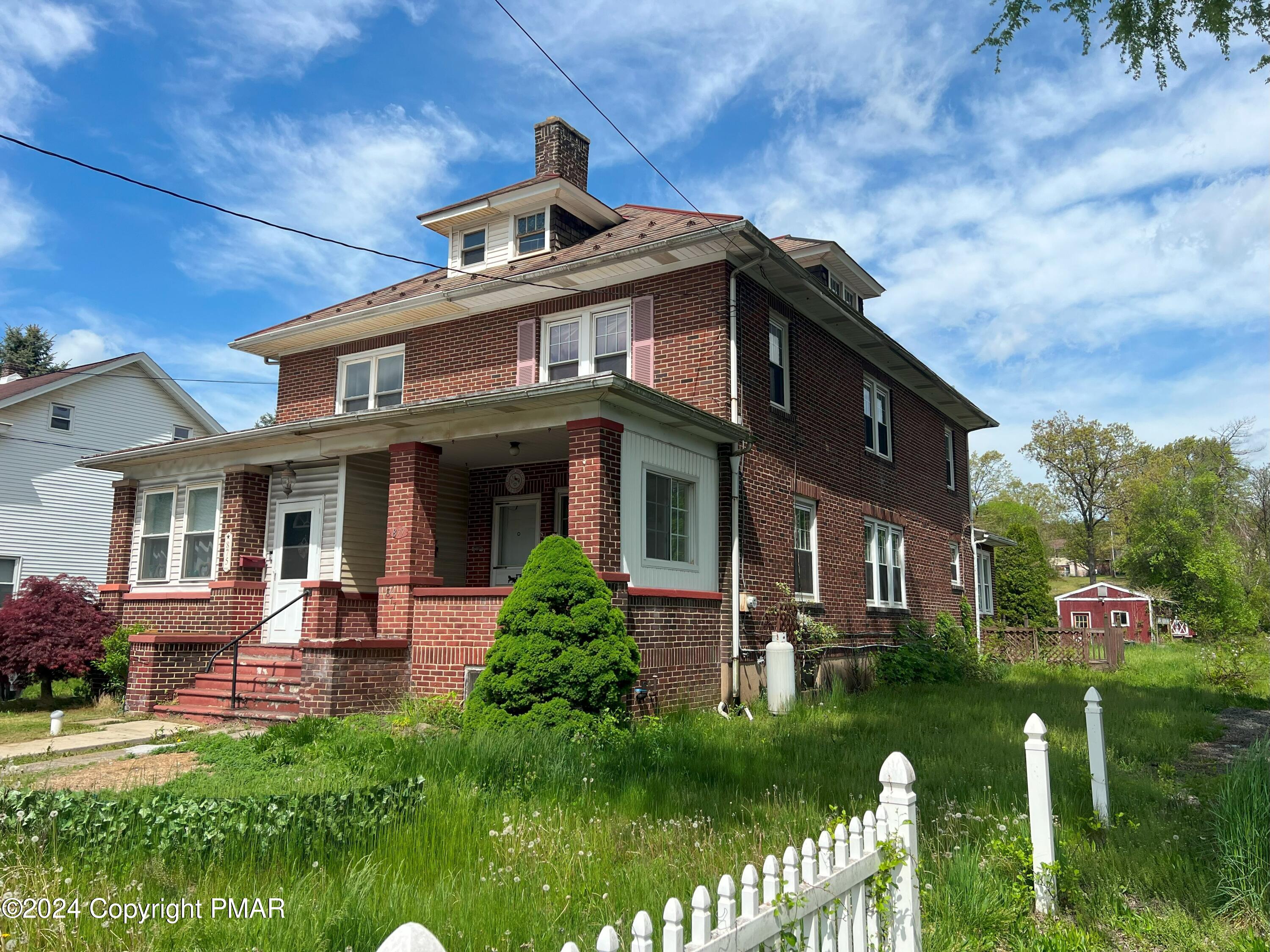 877 Delaware Avenue, Palmerton, Pennsylvania image 1