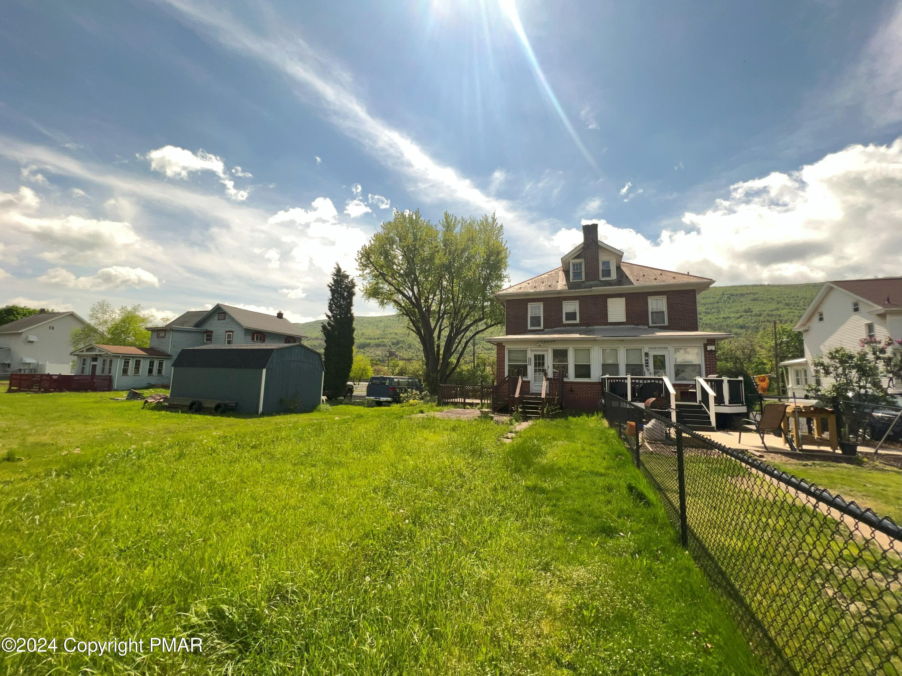 877 Delaware Avenue, Palmerton, Pennsylvania image 3
