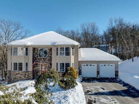 Homes For Sale - 117 Fernwood Road<br/> Bushkill, PA 18324