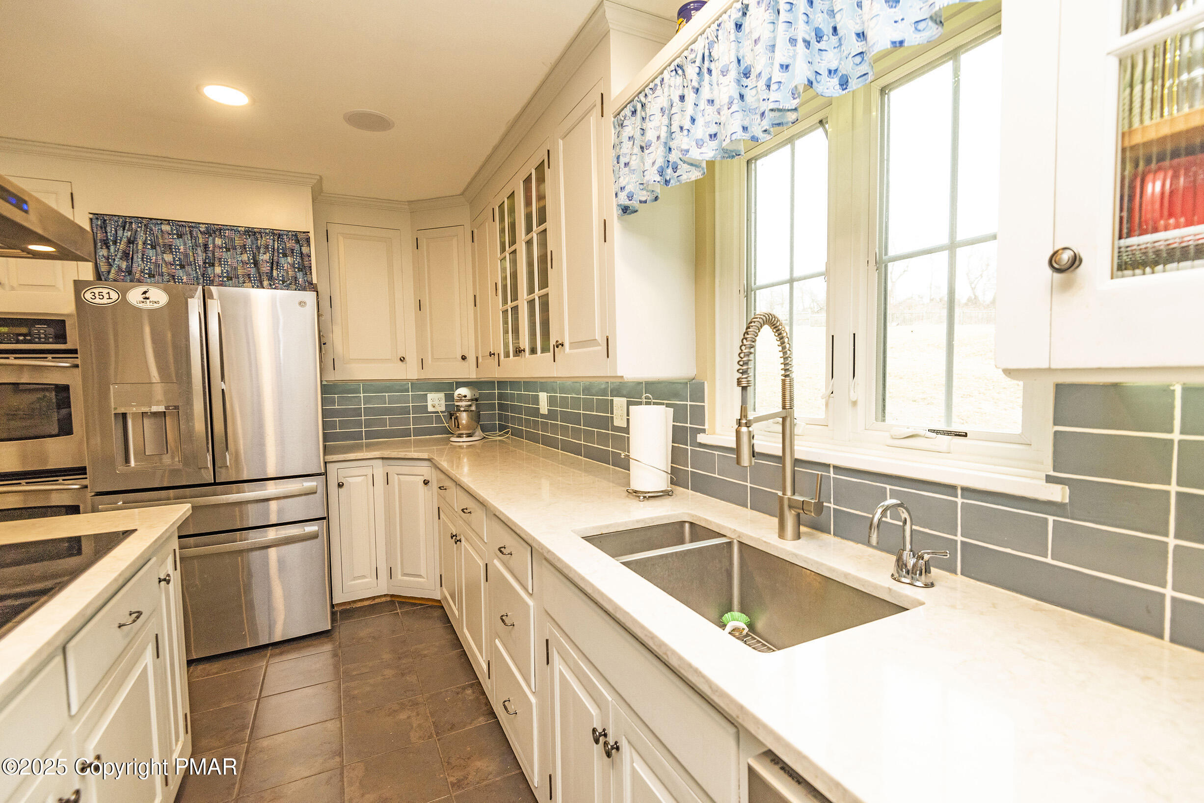 954 S Delaware Drive, Mount Bethel, Pennsylvania image 17