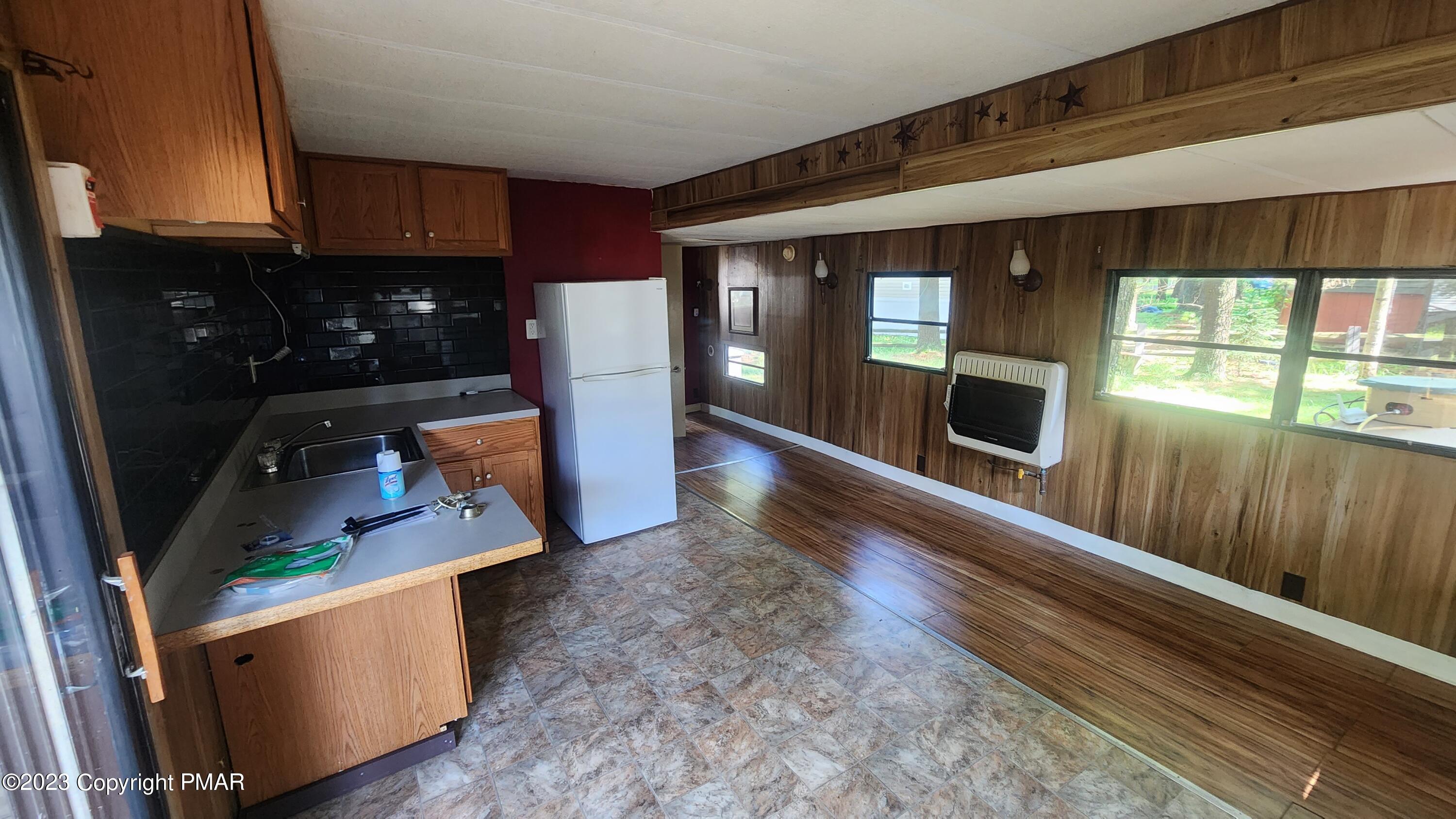 385 Campstead Circle, Blakeslee, Pennsylvania image 6