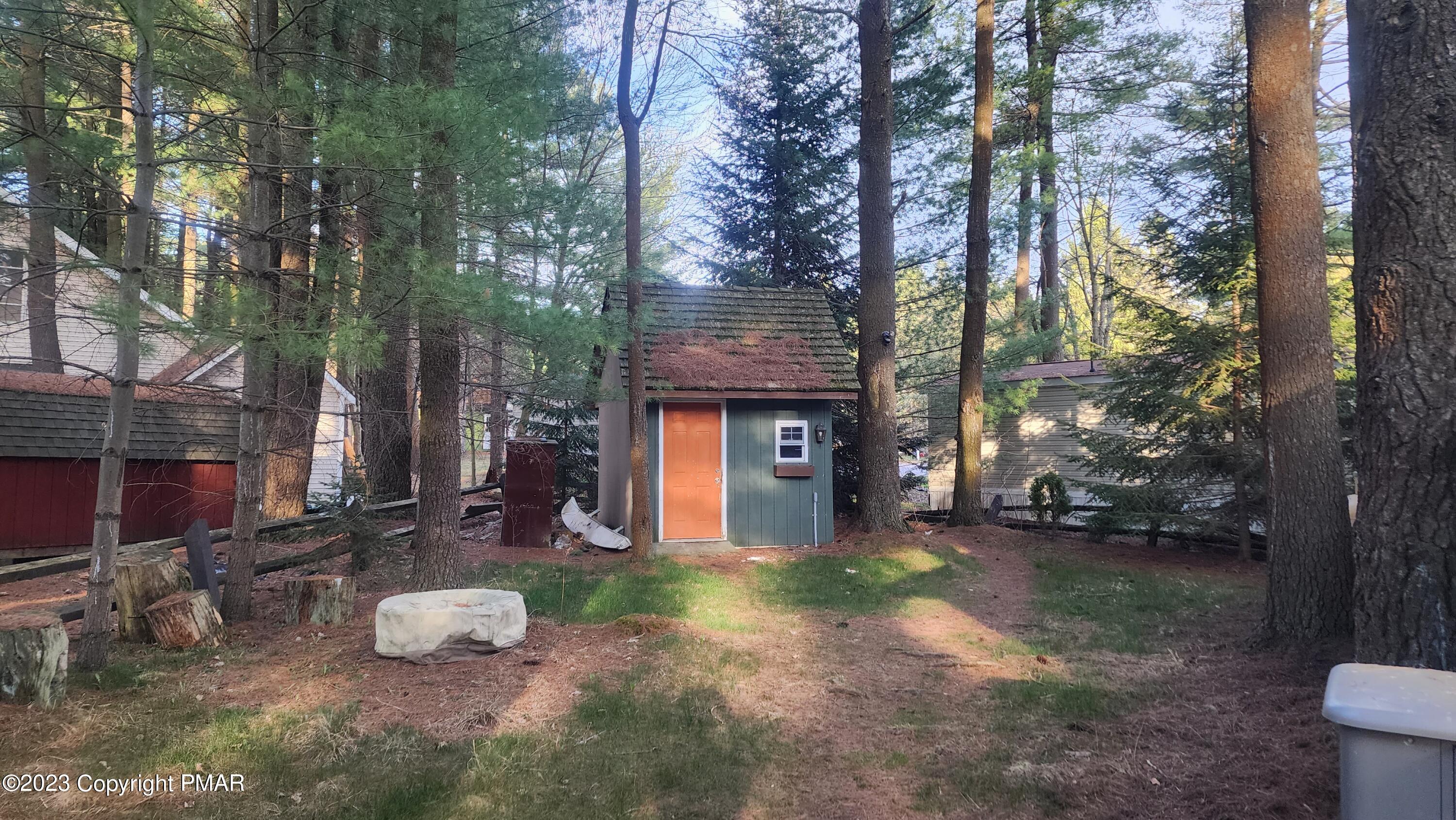 385 Campstead Circle, Blakeslee, Pennsylvania image 3