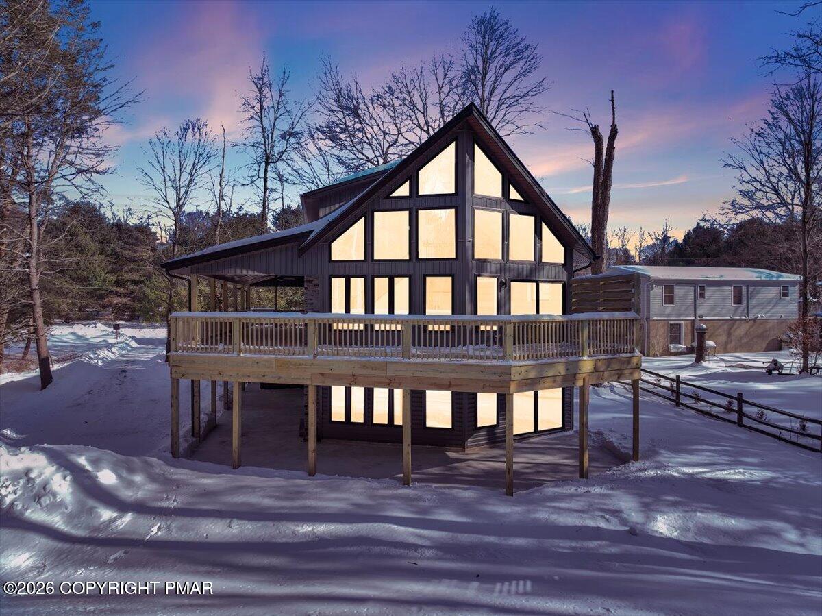 52 Shakespeare Circle