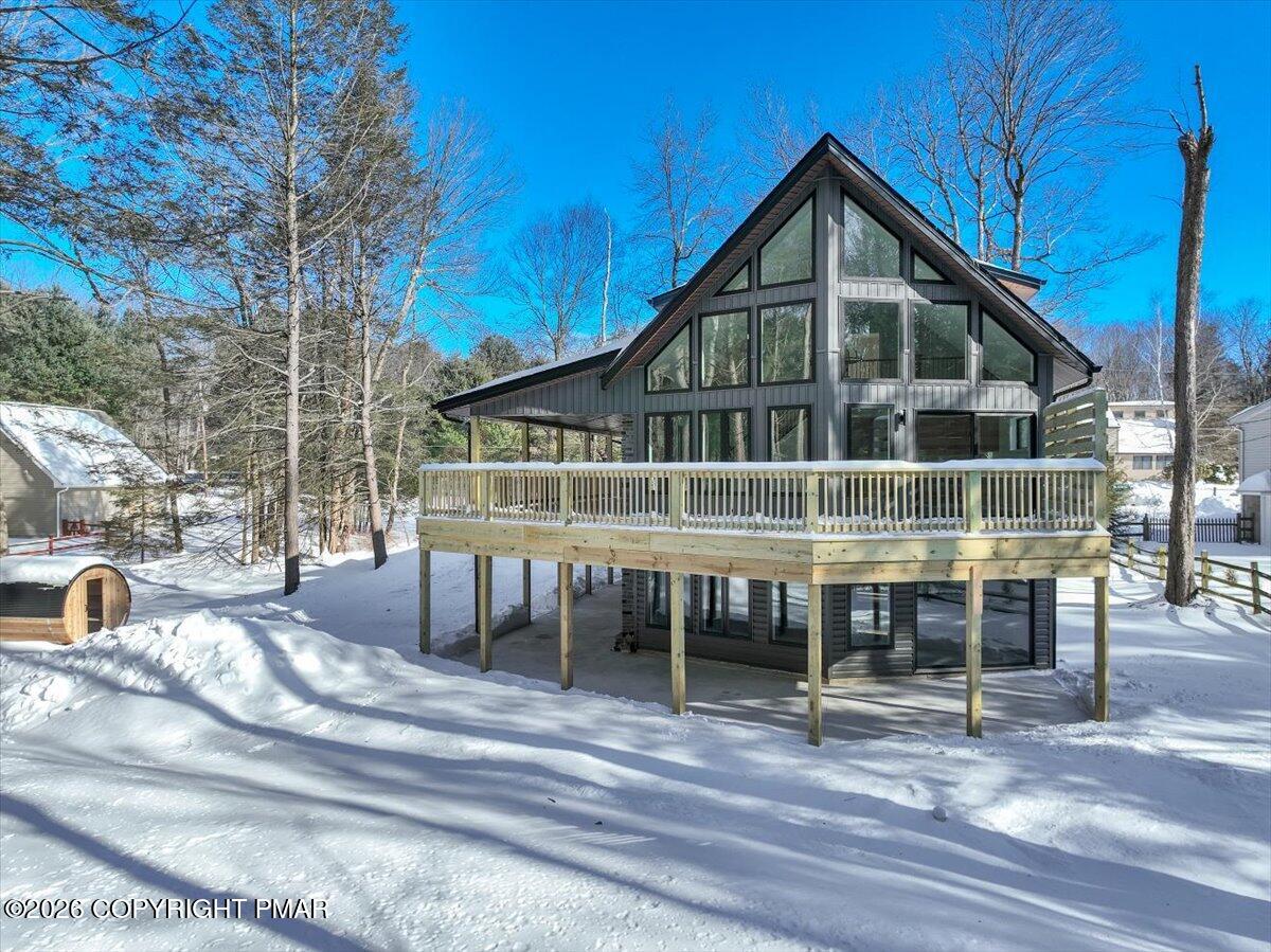 52 Shakespeare Circle