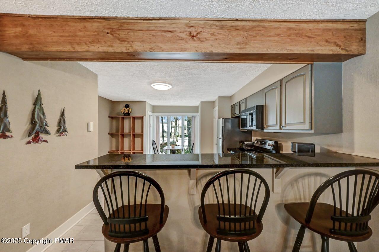 846 Crest Pines Lane, Pocono Pines, Pennsylvania image 6