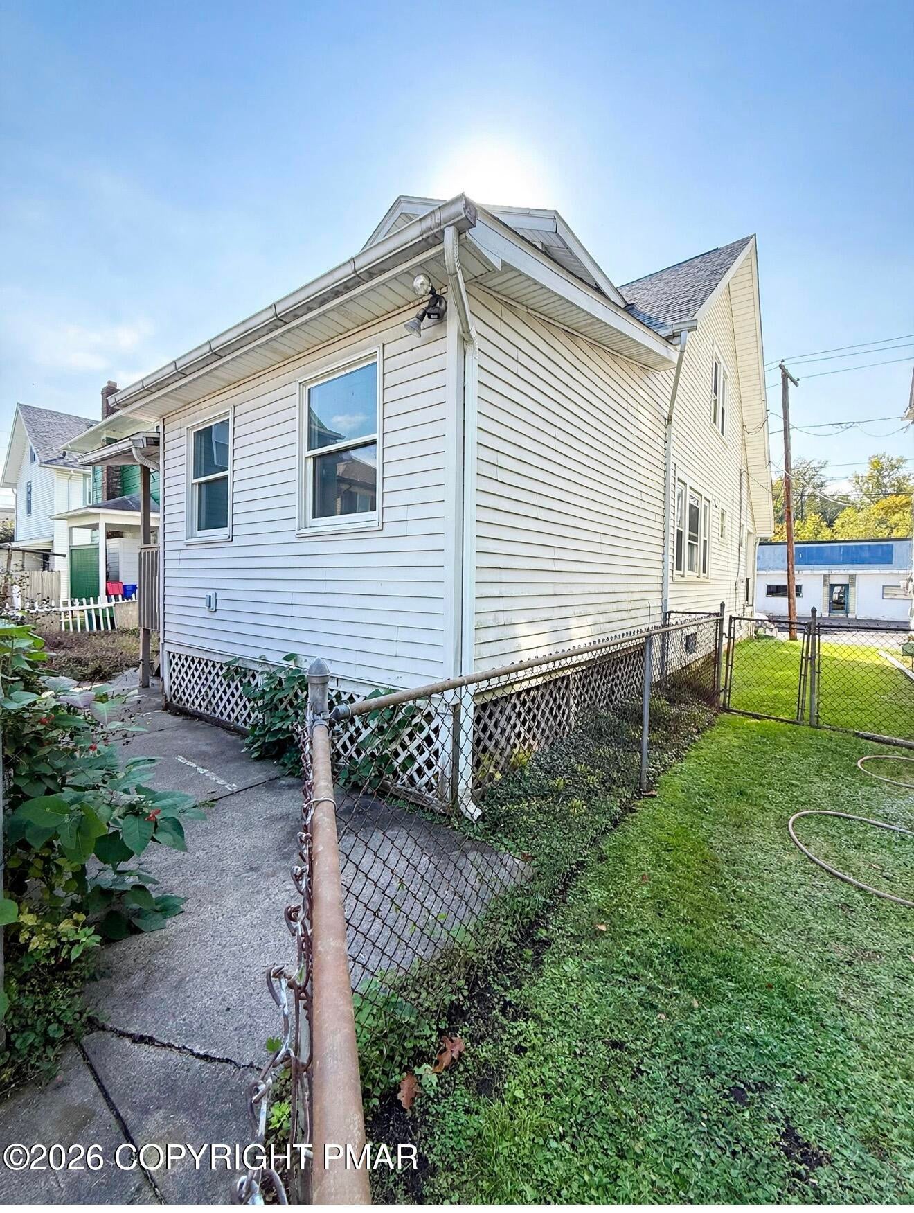 511 Race Street