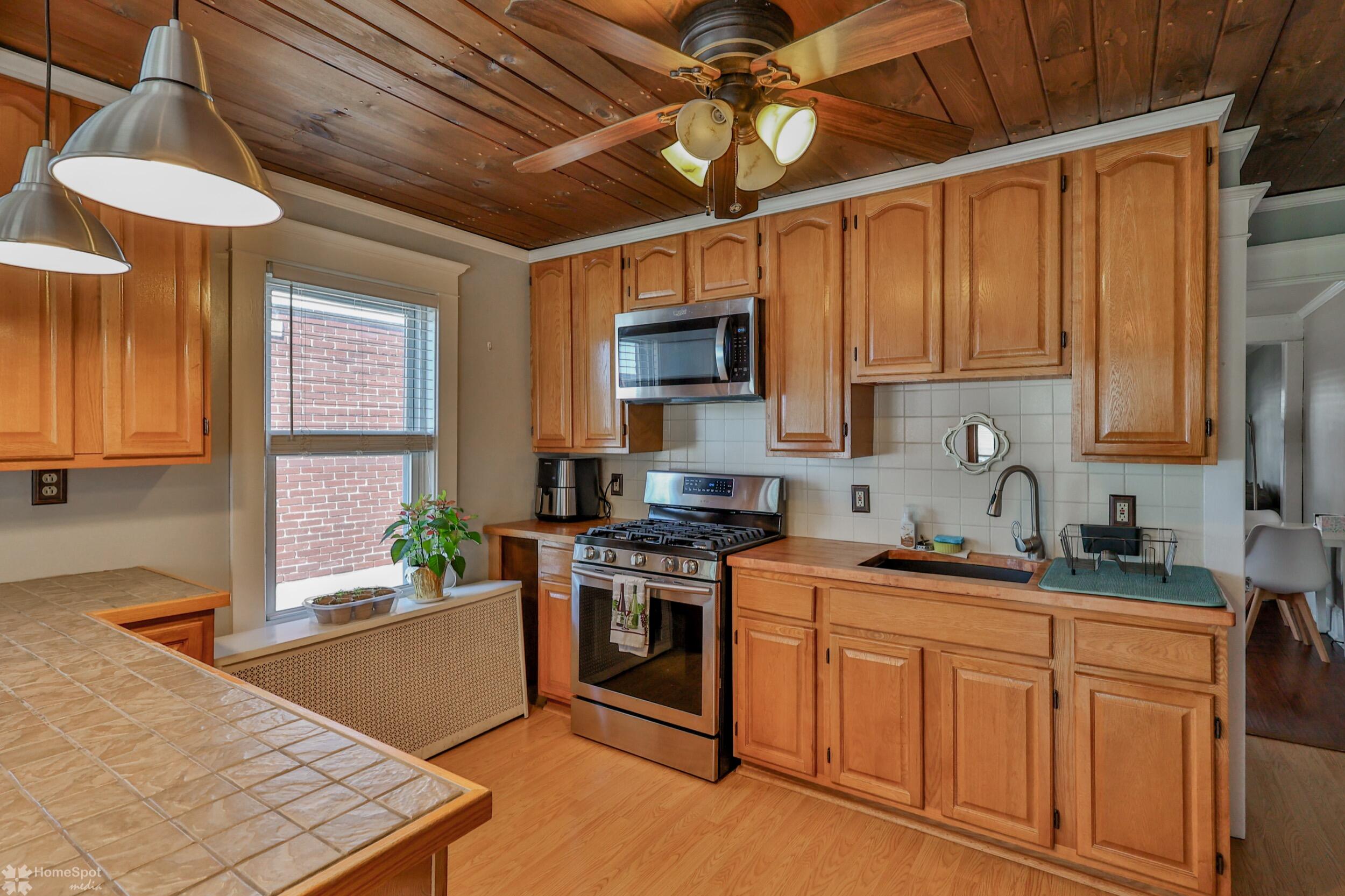 2448 Birch Street, Easton, Pennsylvania image 18