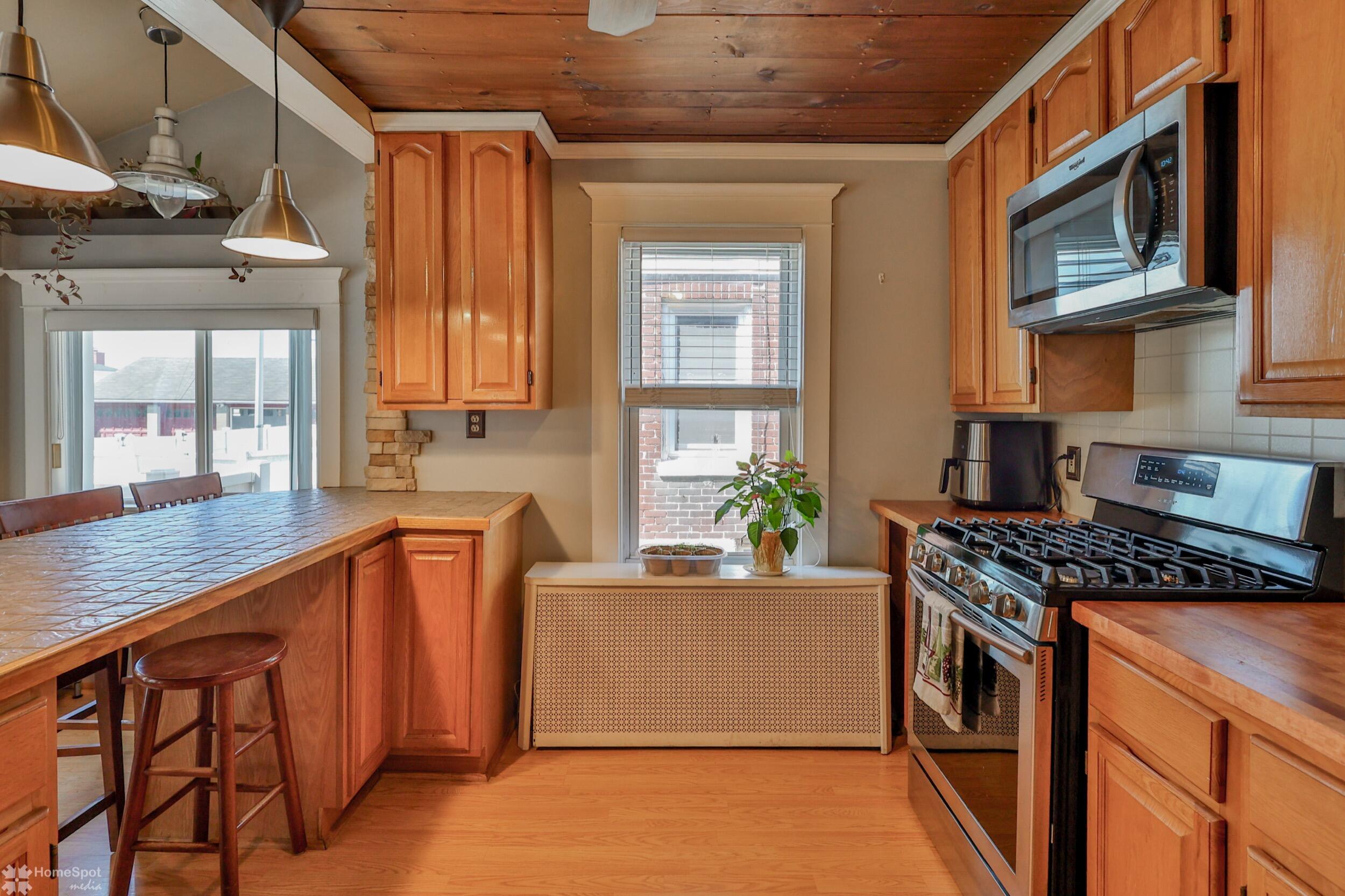 2448 Birch Street, Easton, Pennsylvania image 15