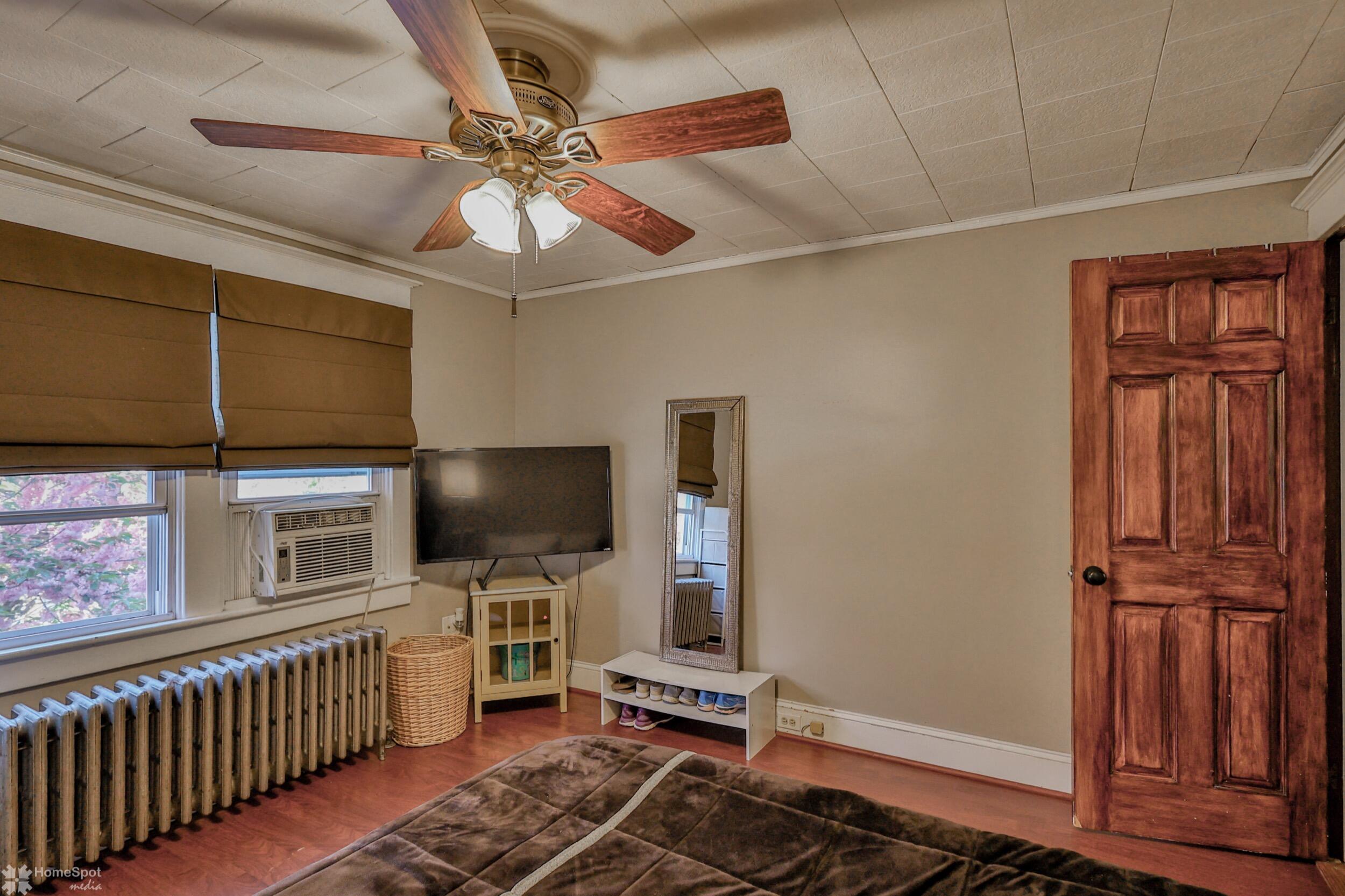 2448 Birch Street, Easton, Pennsylvania image 36