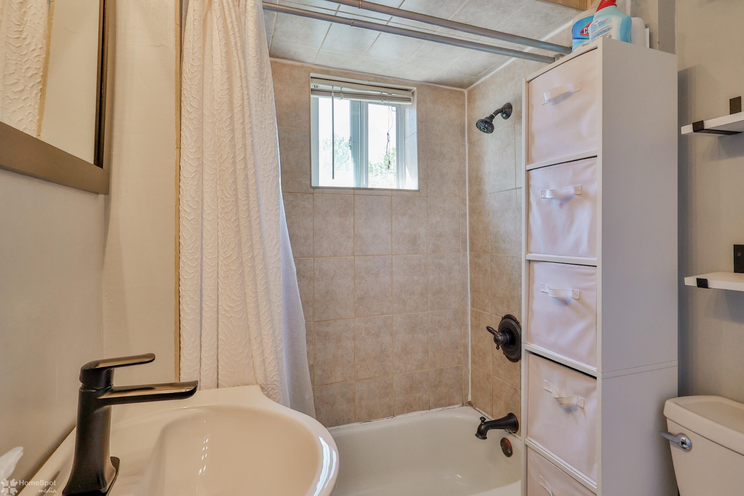 2448 Birch Street, Easton, Pennsylvania image 27