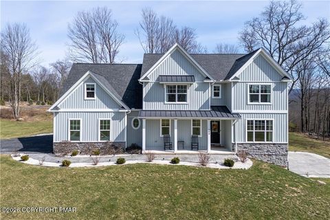 Homes For Sale - 106 Lumbermill Lane<br/> Stroudsburg, PA 18360