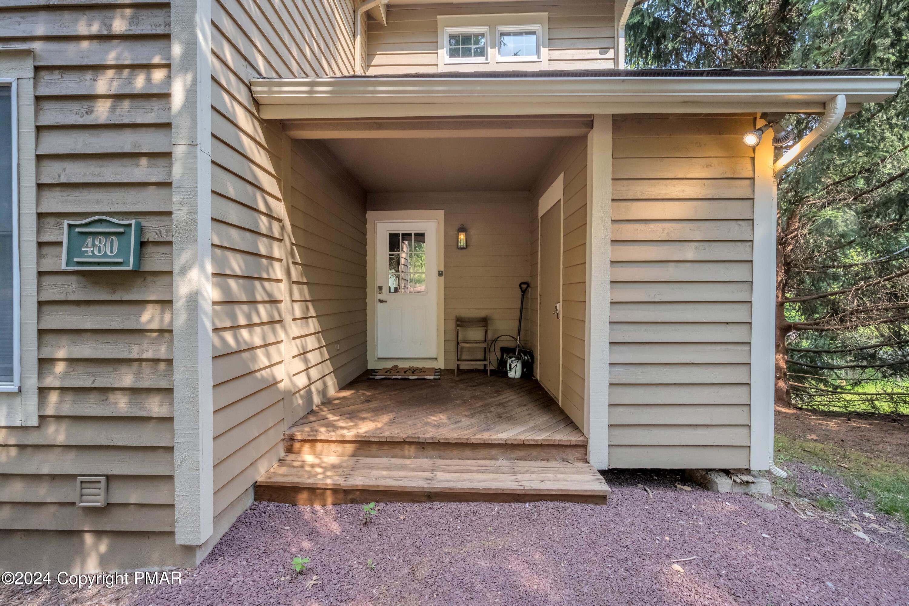 480 Spruce Drive, Tannersville, Pennsylvania image 2