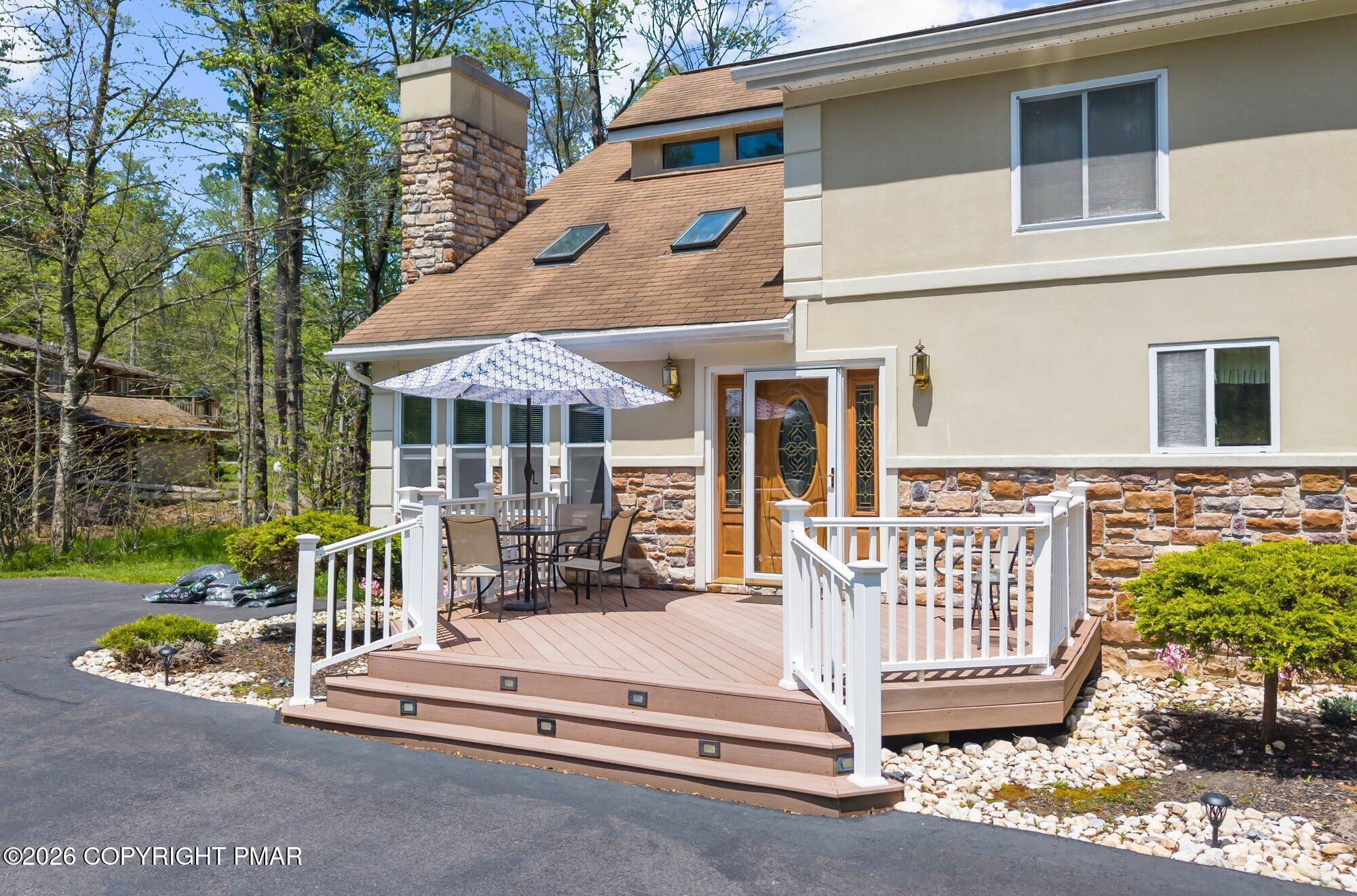 111 Sir Lyonnesse Court