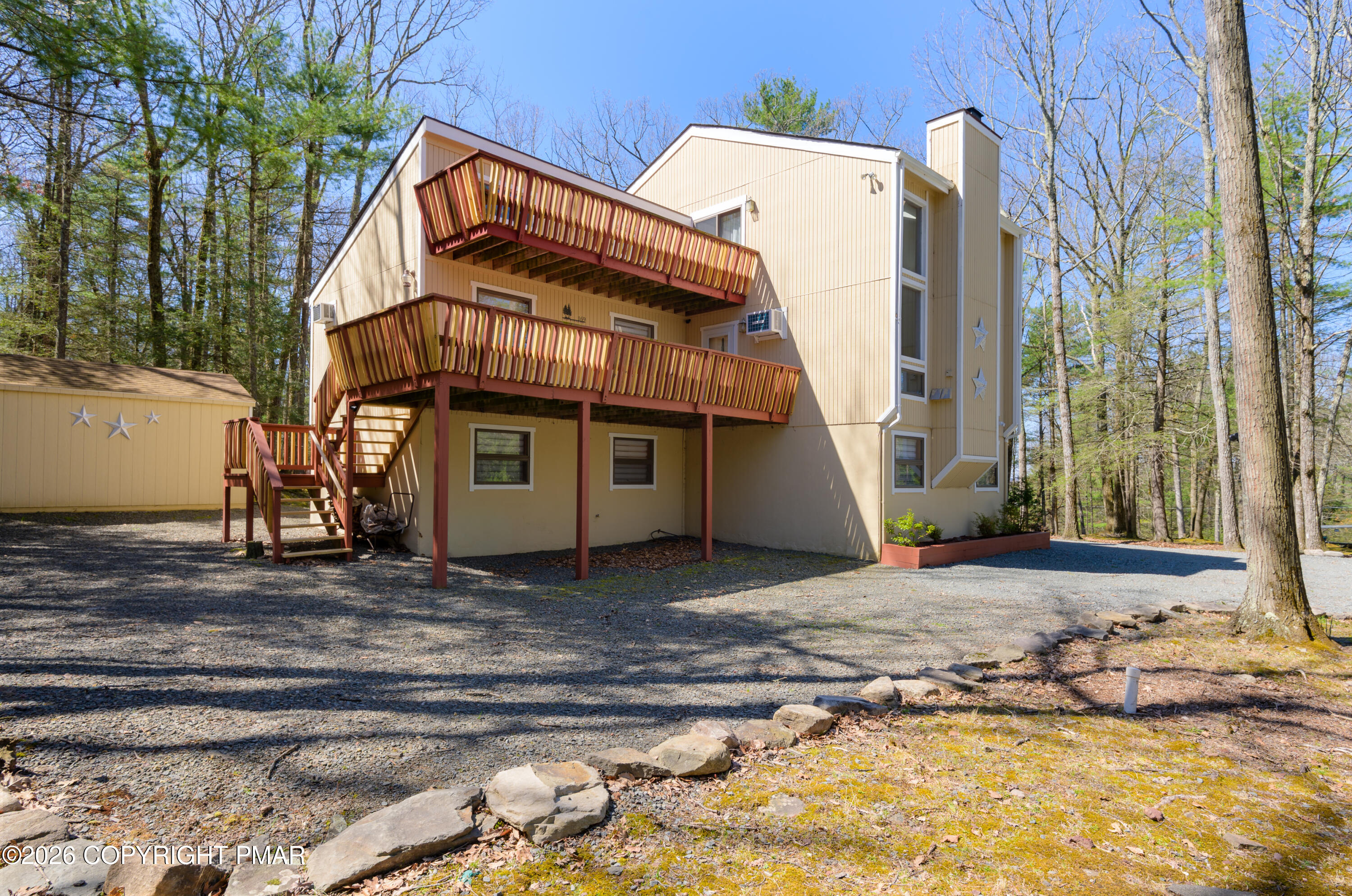 169 Shiny Mountain Road