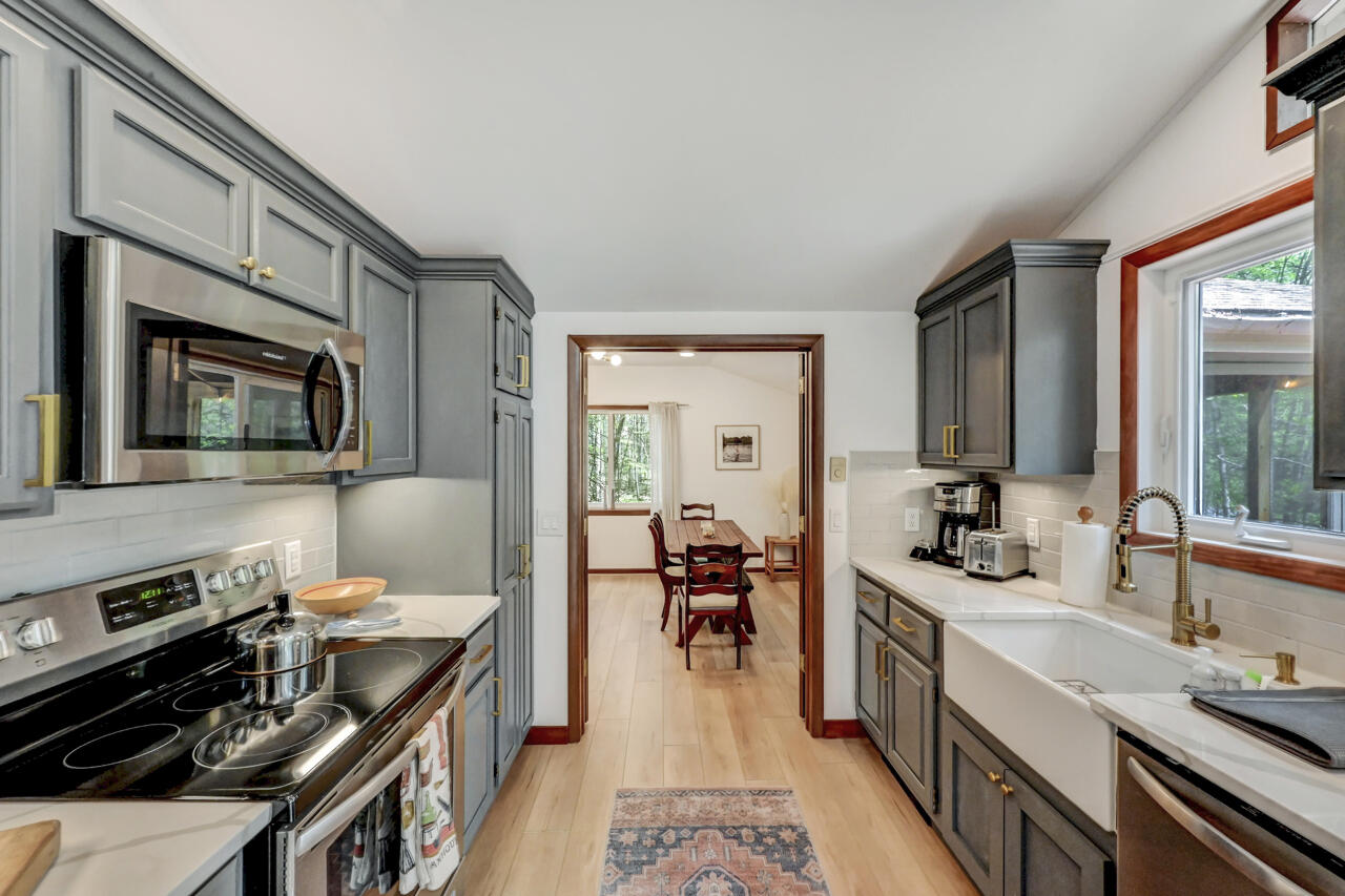 1172 Deer Trail Road, Pocono Pines, Pennsylvania image 23
