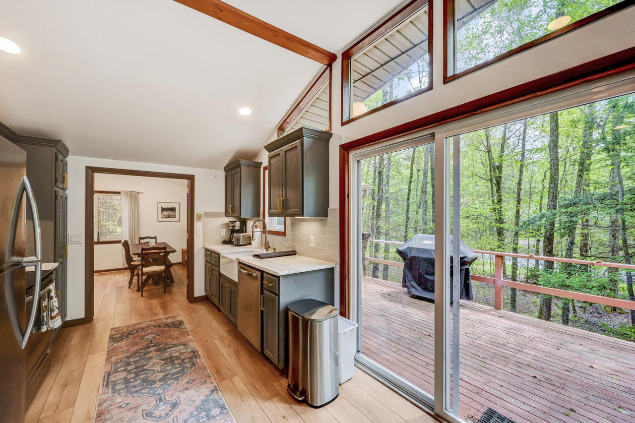 1172 Deer Trail Road, Pocono Pines, Pennsylvania image 21
