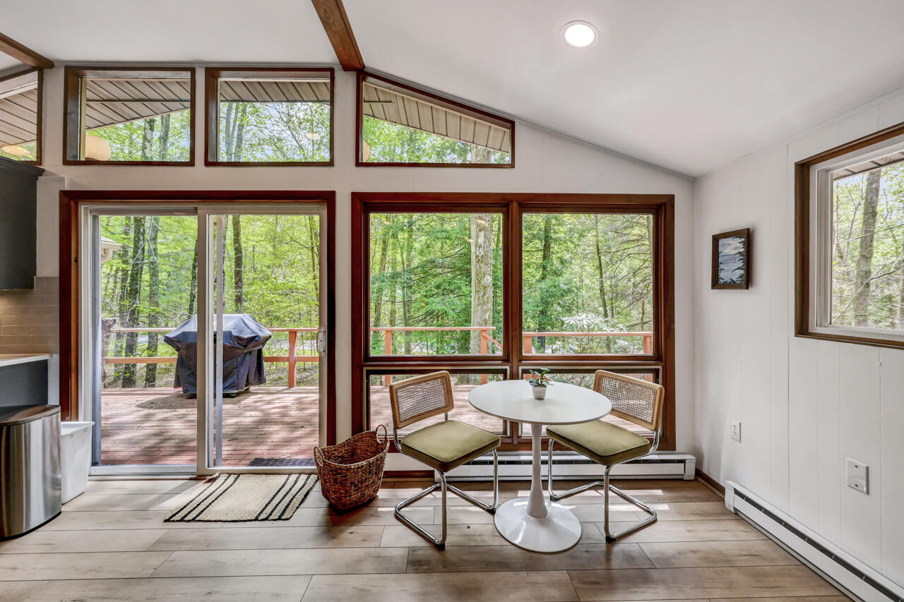 1172 Deer Trail Road, Pocono Pines, Pennsylvania image 10