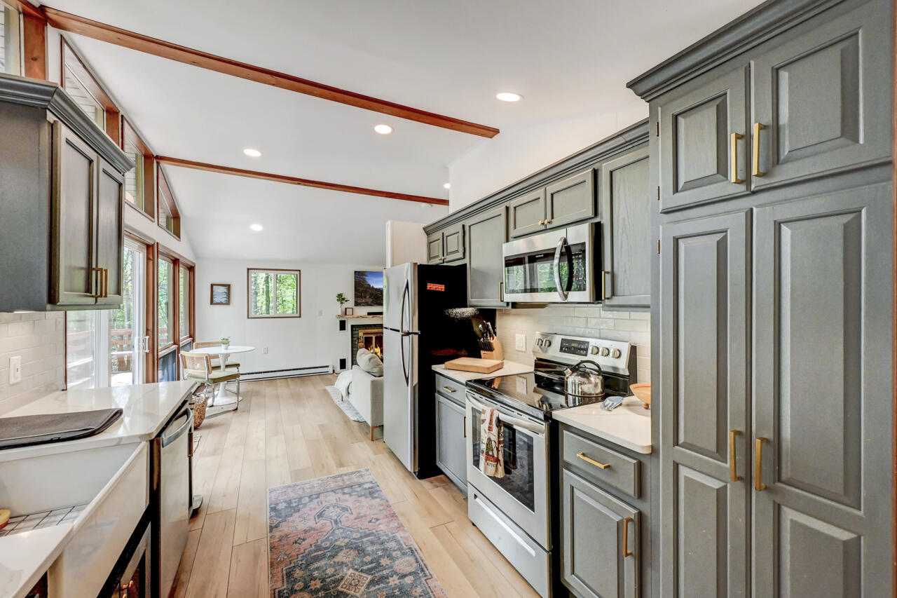 1172 Deer Trail Road, Pocono Pines, Pennsylvania image 24