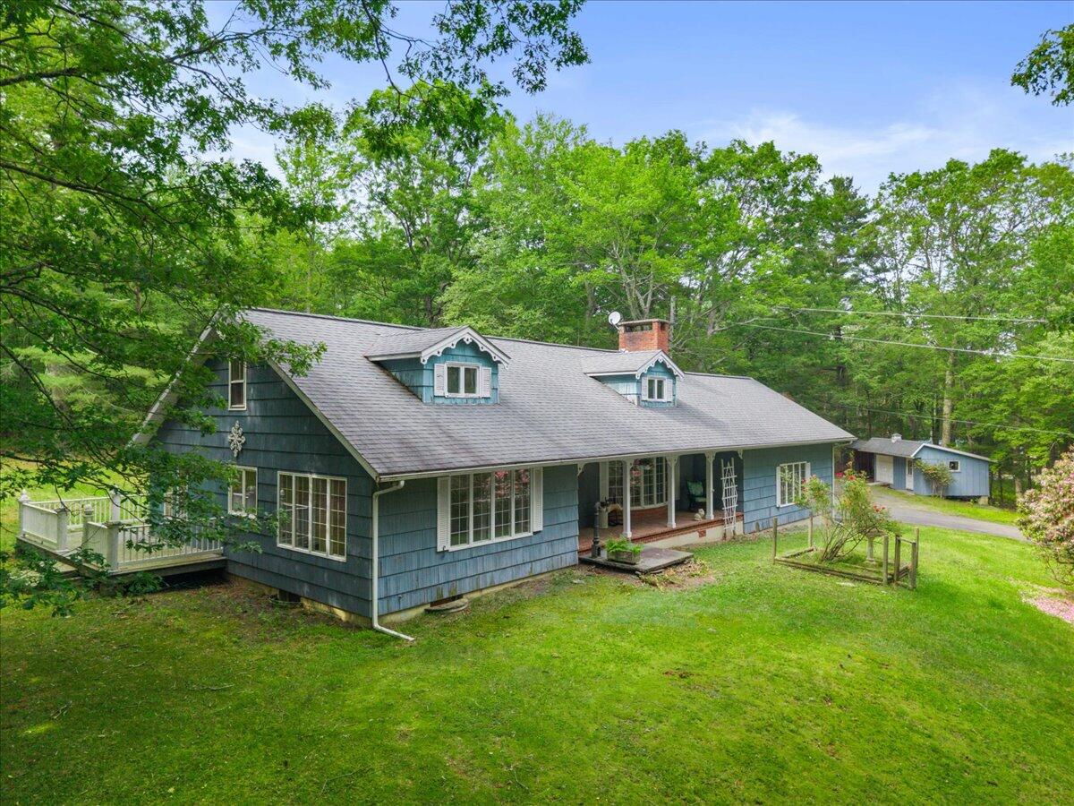 118 Deweys Drive