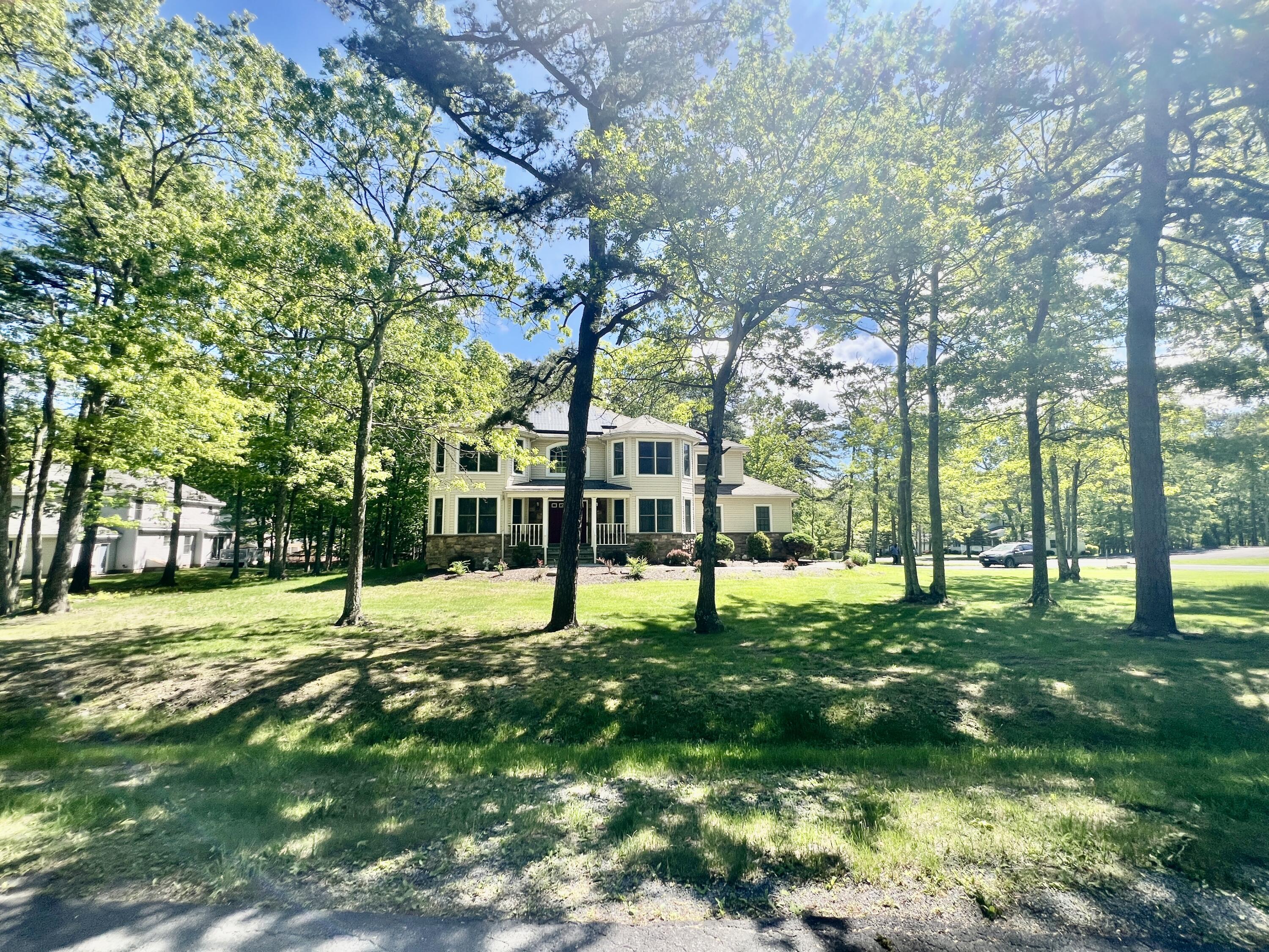 512 Bombur Lane, Tamiment, Pennsylvania image 3