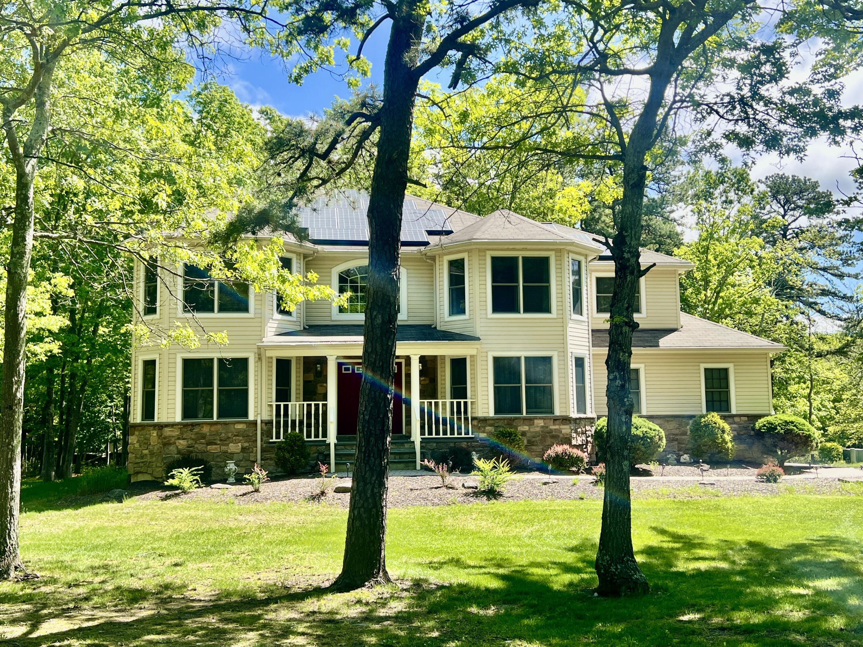 512 Bombur Lane, Tamiment, Pennsylvania image 2