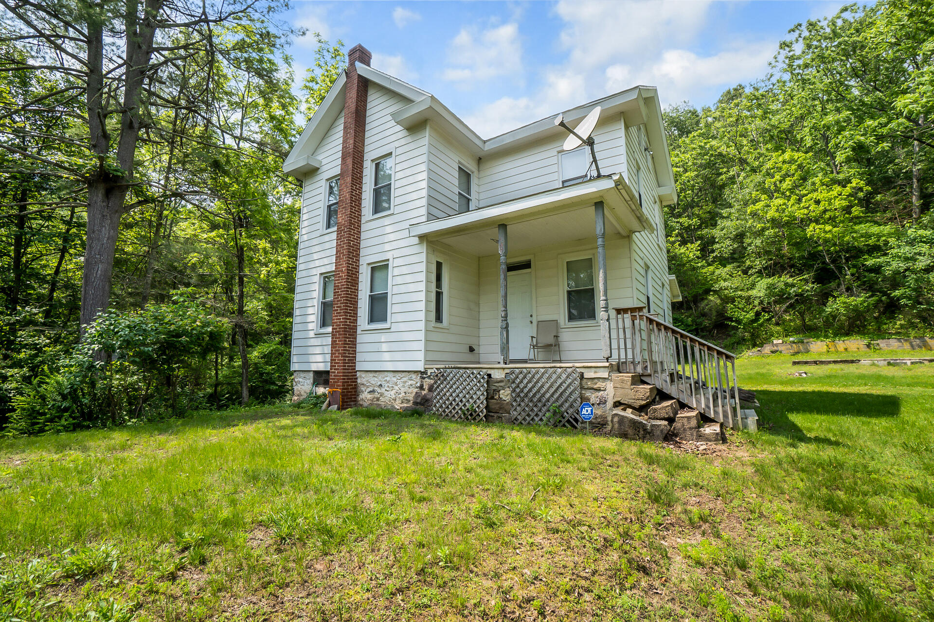 266 Laurel Road