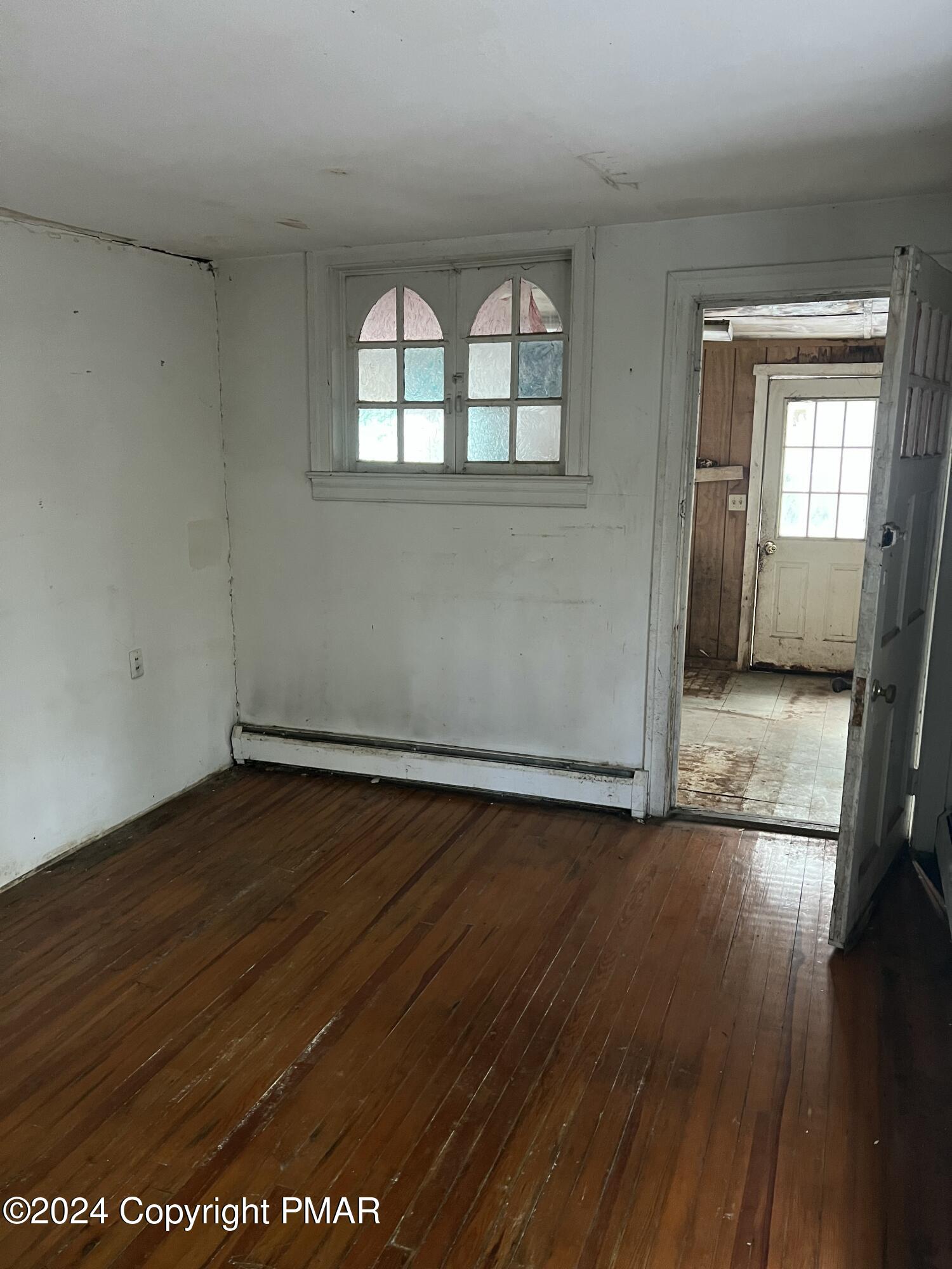 213 Hellers Lane, Long Pond, Pennsylvania image 13