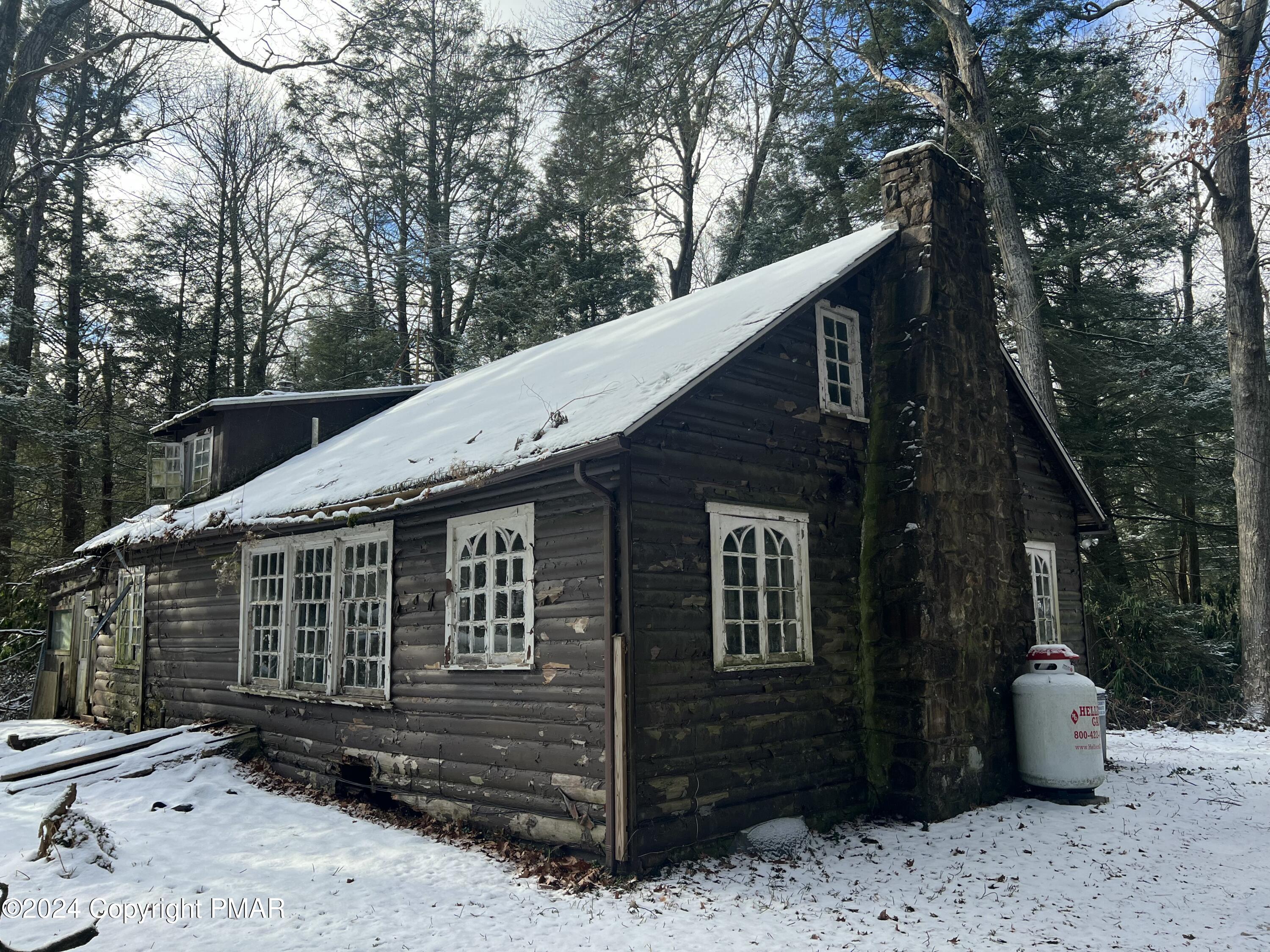 213 Hellers Lane, Long Pond, Pennsylvania image 3