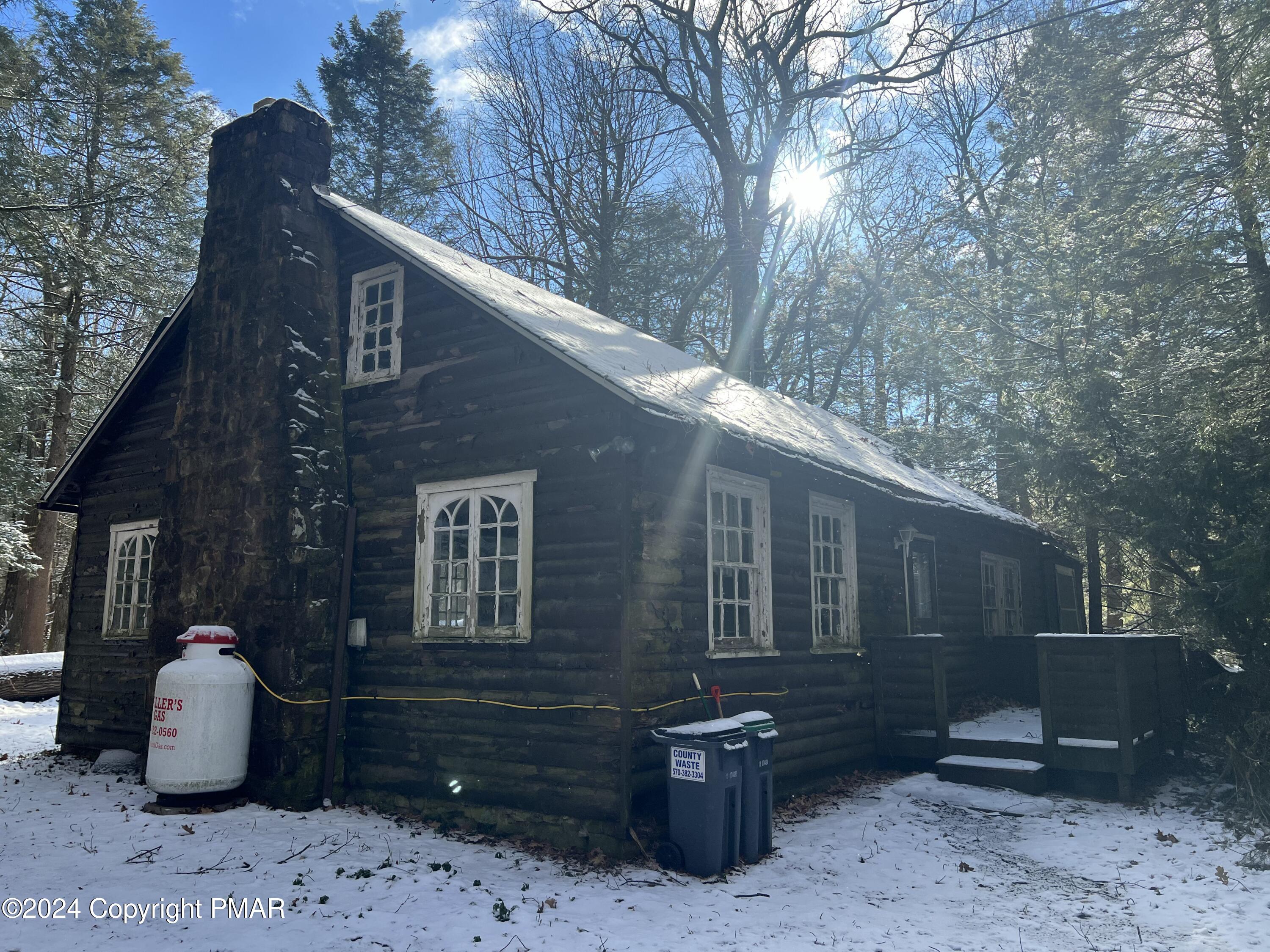 213 Hellers Lane, Long Pond, Pennsylvania image 1