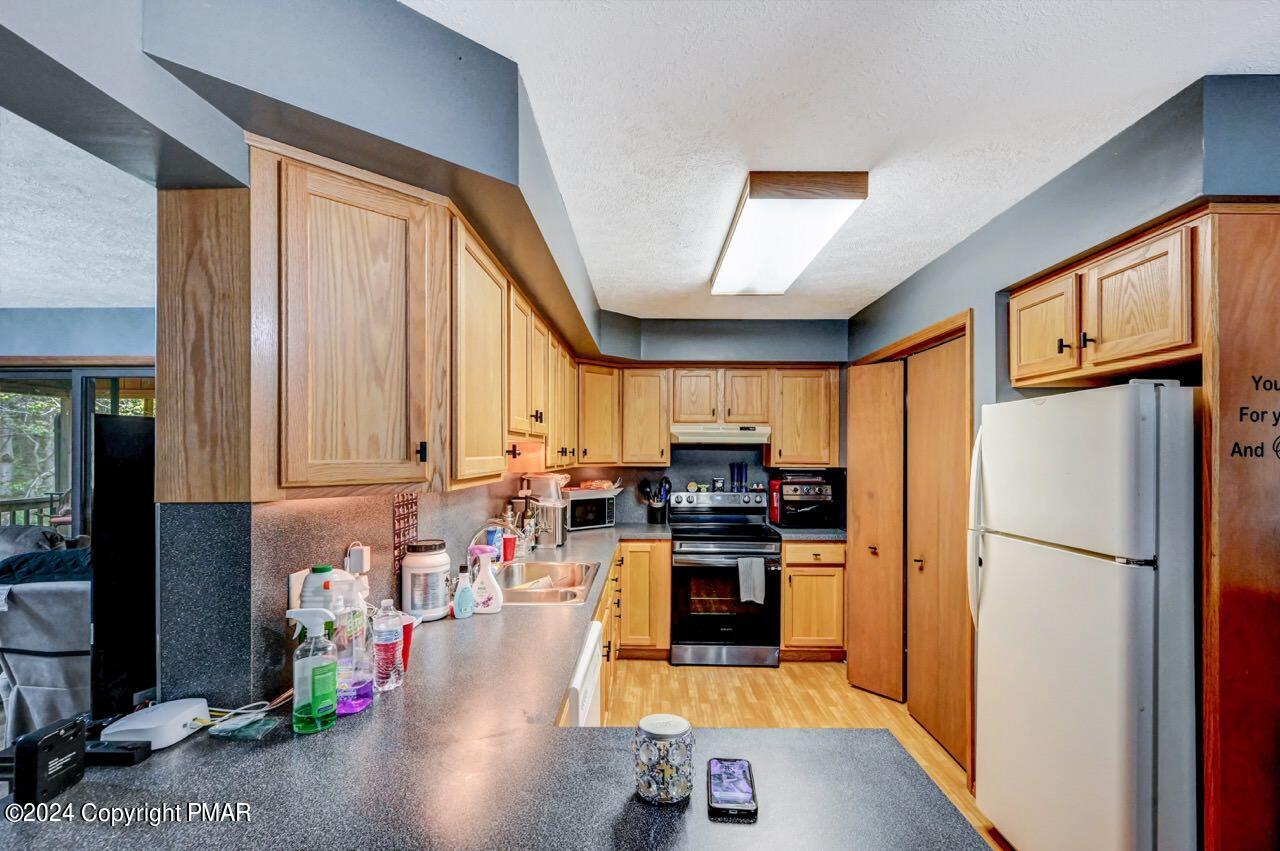 1047 Emerald Avenue, Gouldsboro, Pennsylvania image 7