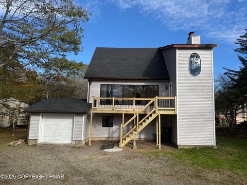 215 Greenbriar Circle Tobyhanna PA 18466