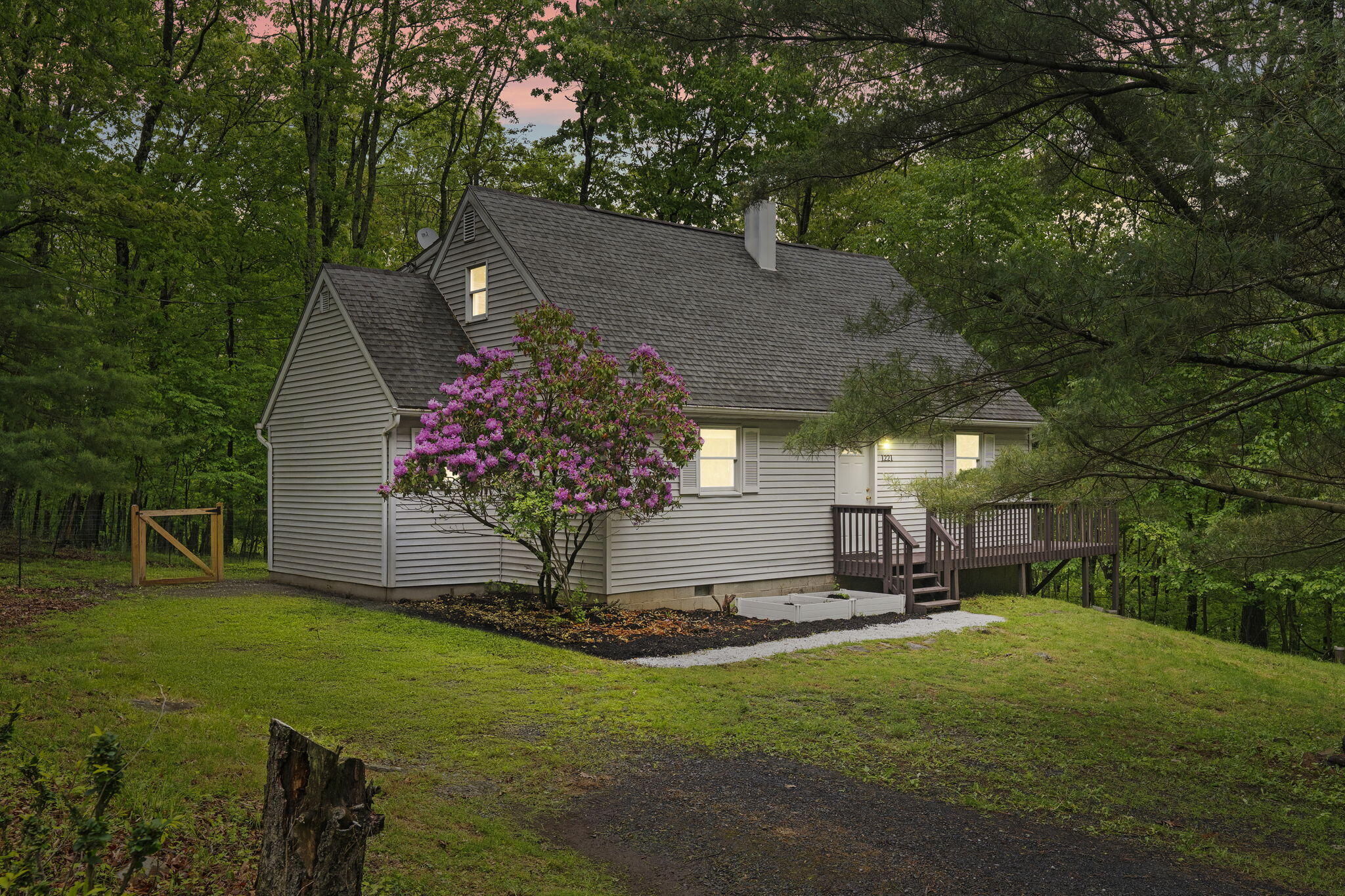 1221 Alder Road, East Stroudsburg, Pennsylvania image 2