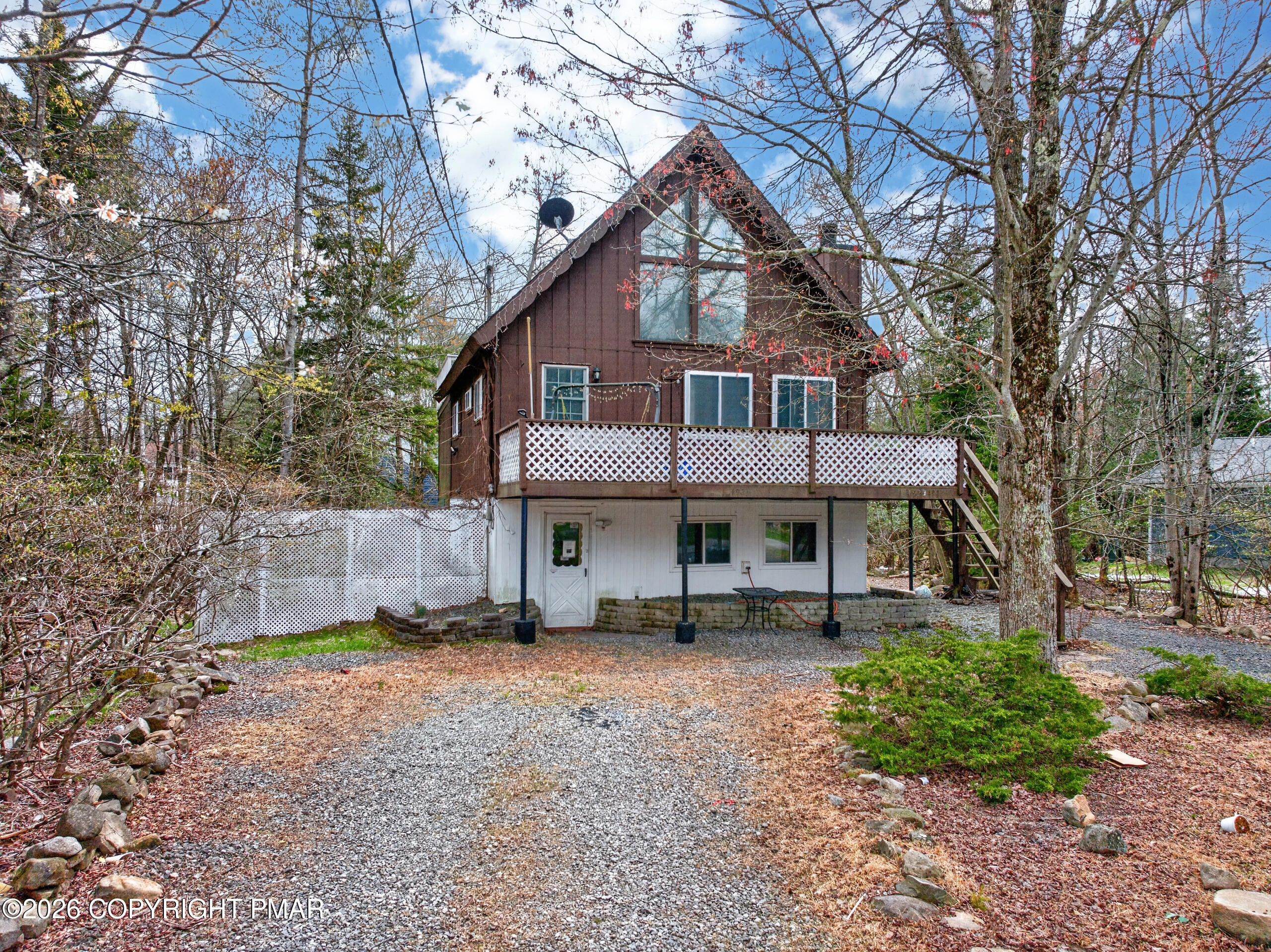 6520 Runnymeade Lane