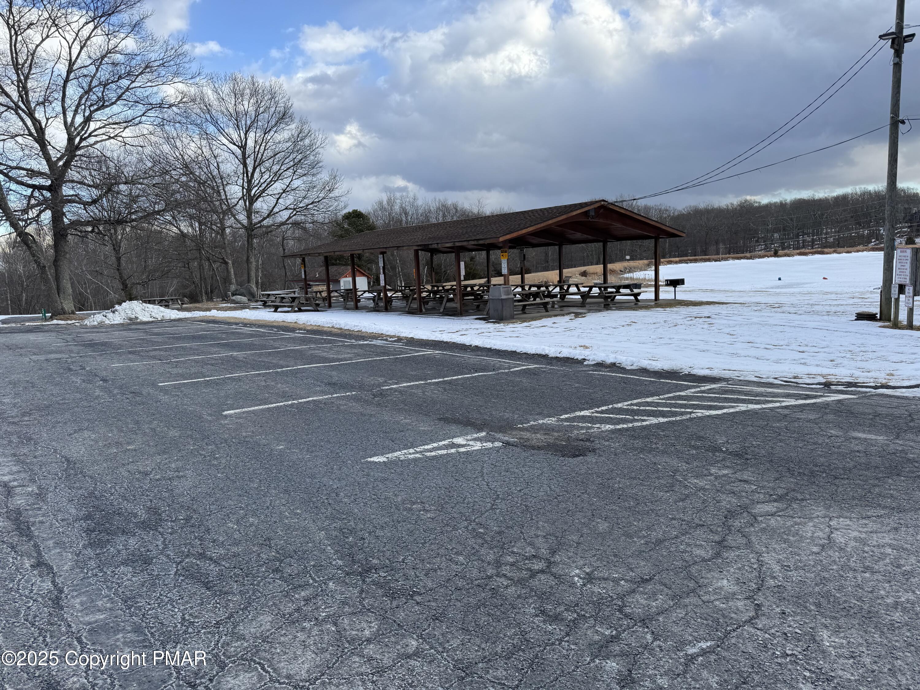39 Bluebird Lane, Bushkill, Pennsylvania image 9