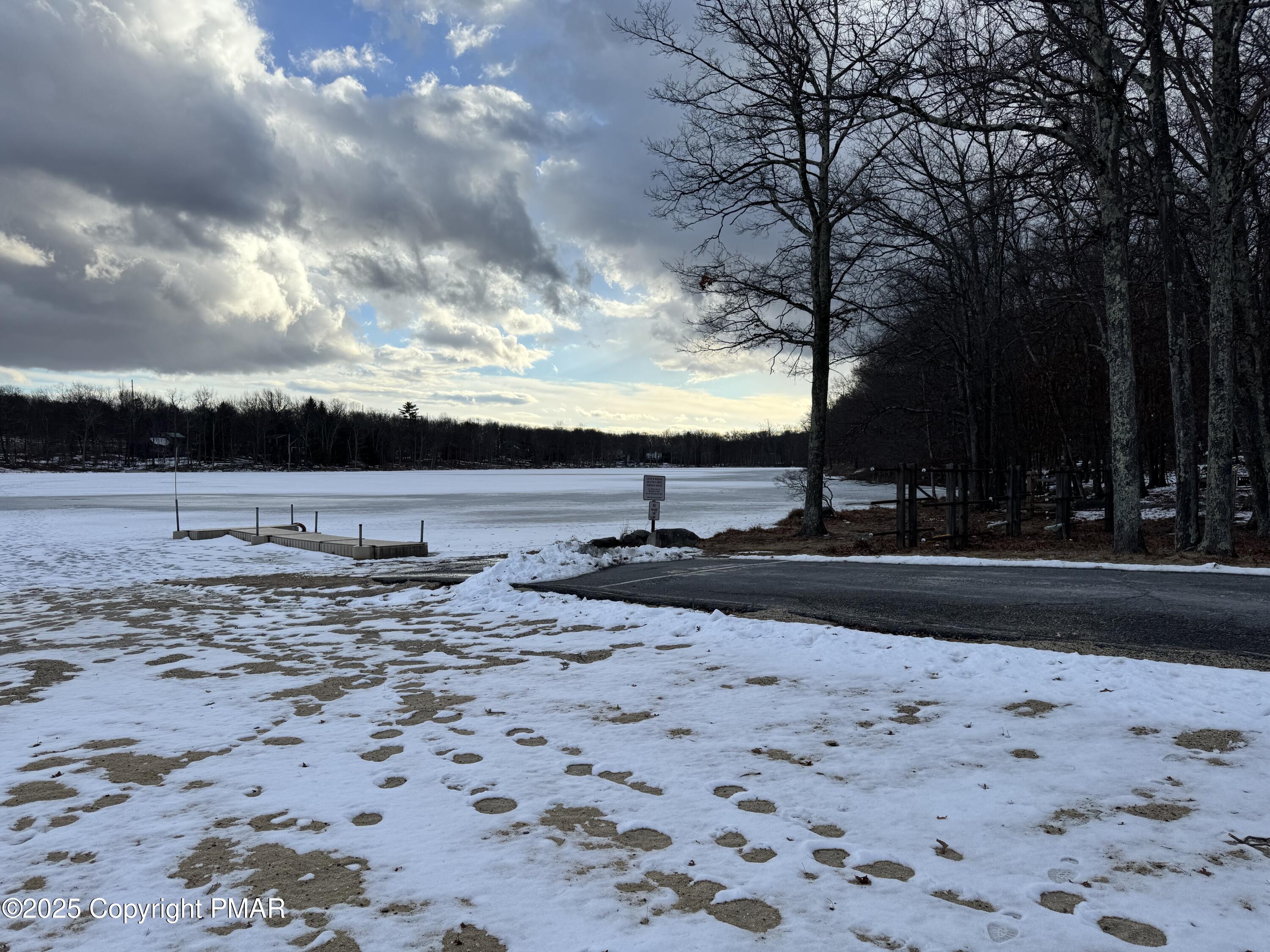 39 Bluebird Lane, Bushkill, Pennsylvania image 11