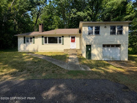 Homes For Sale - 167 Independence Road<br/> Monroe County, East Stroudsburg, PA 18301