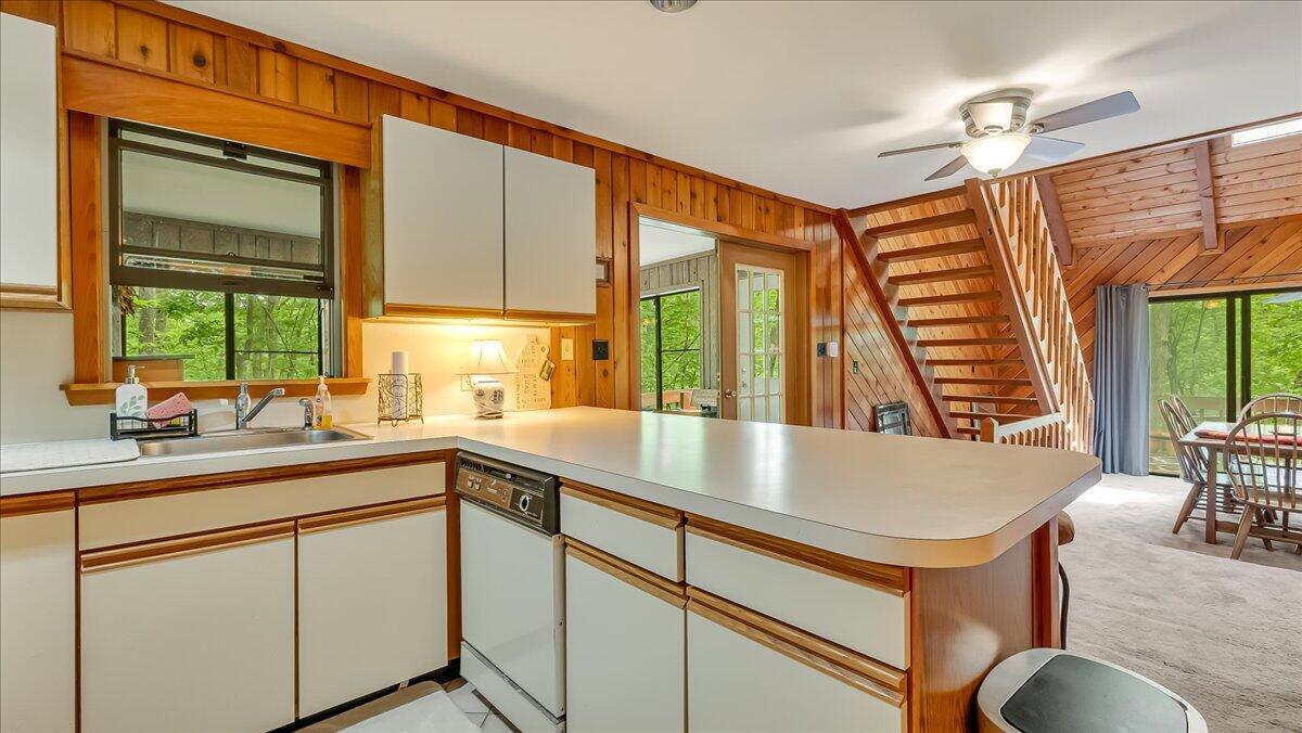 2130 Southport Drive, Bushkill, Pennsylvania image 16