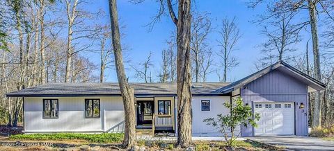 Homes For Sale - 1135 Seven Nations Drive<br/> Tobyhanna, PA 18466